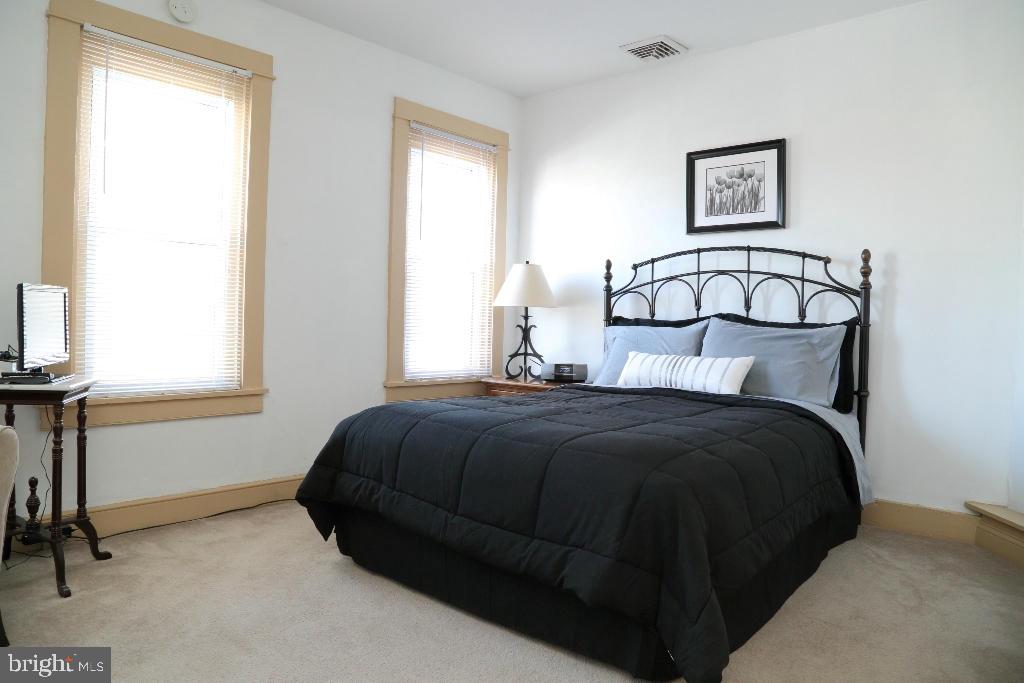 LANCASTER - Residential