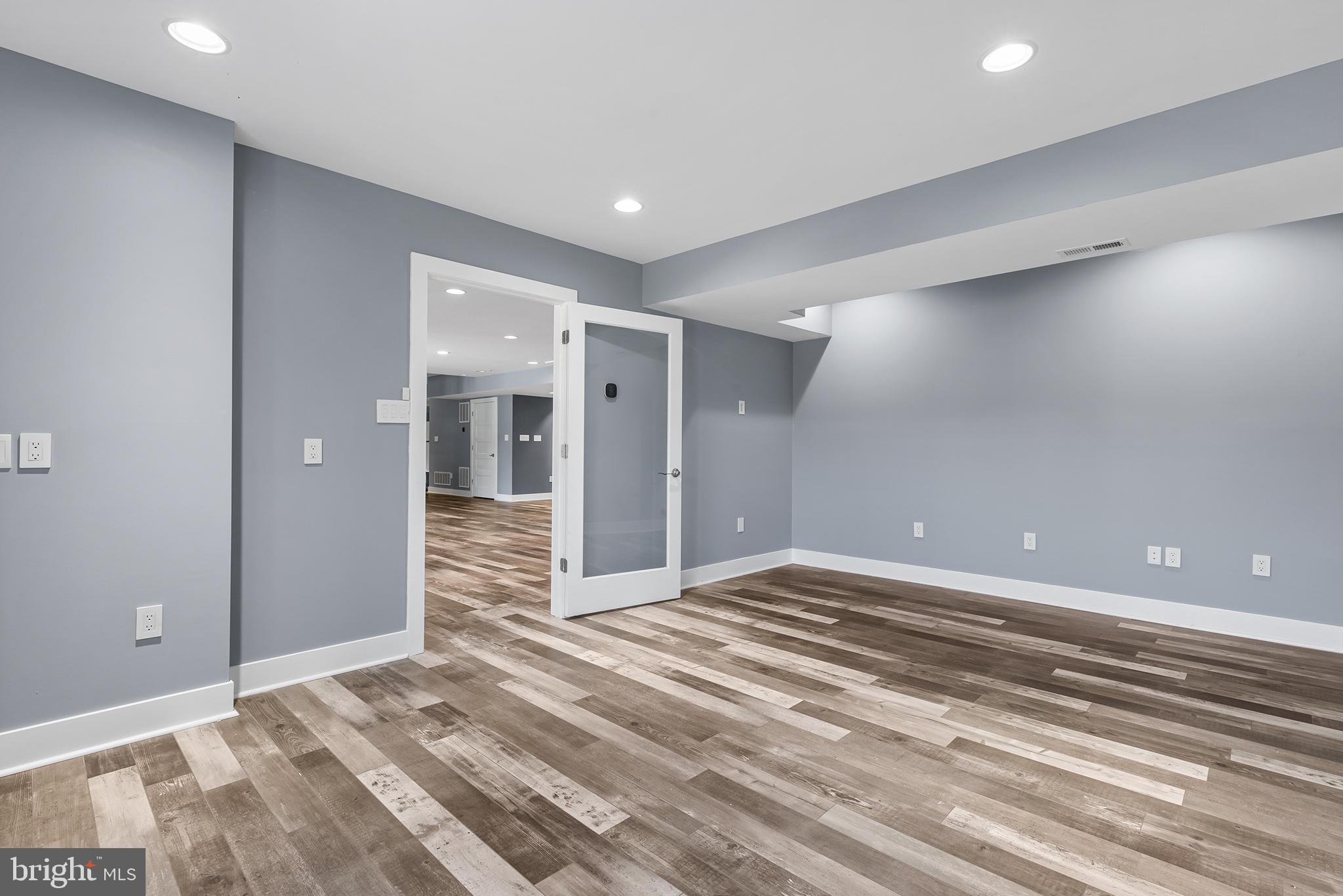 ESTATE AT MILL CREEK - Residential