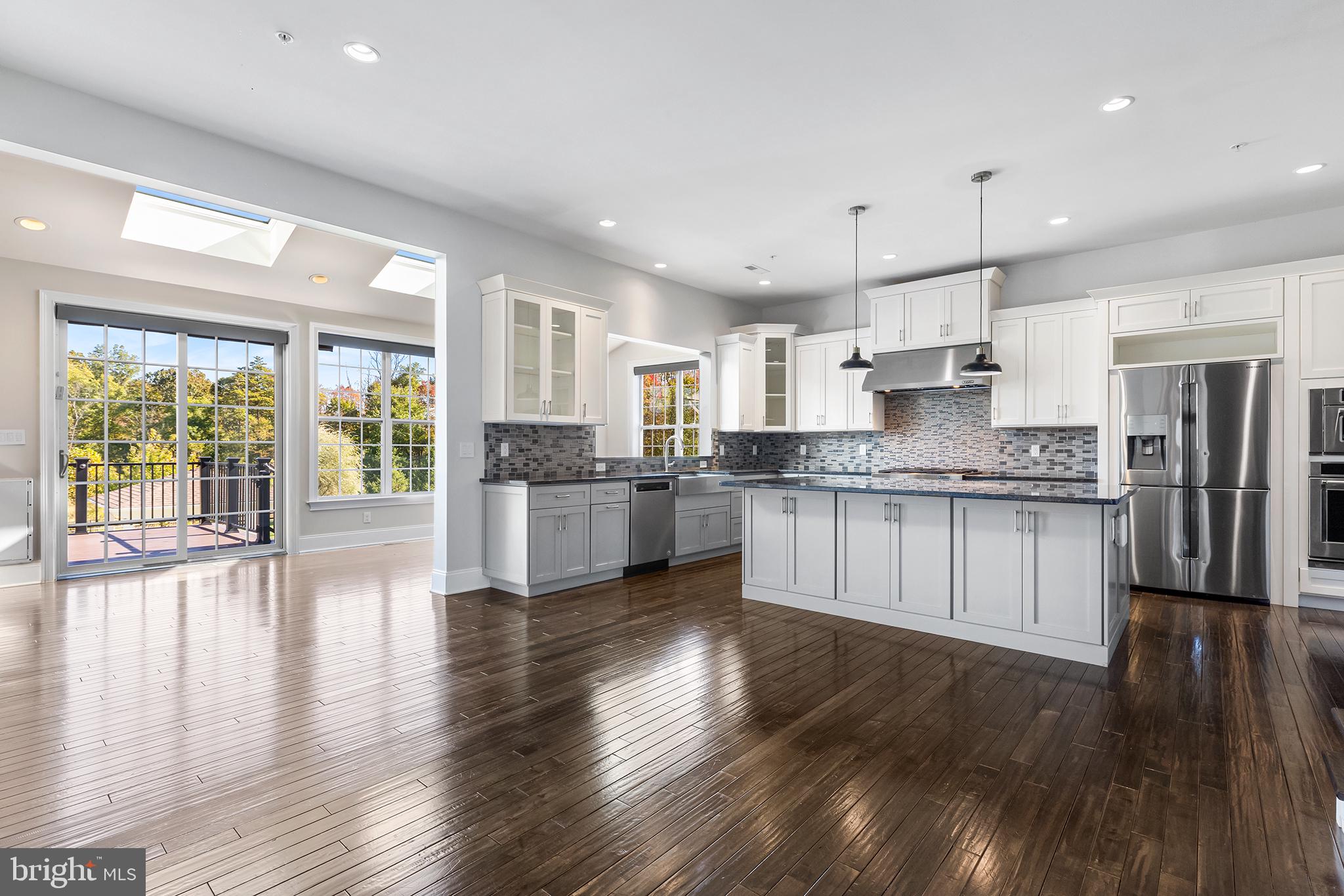 ESTATE AT MILL CREEK - Residential