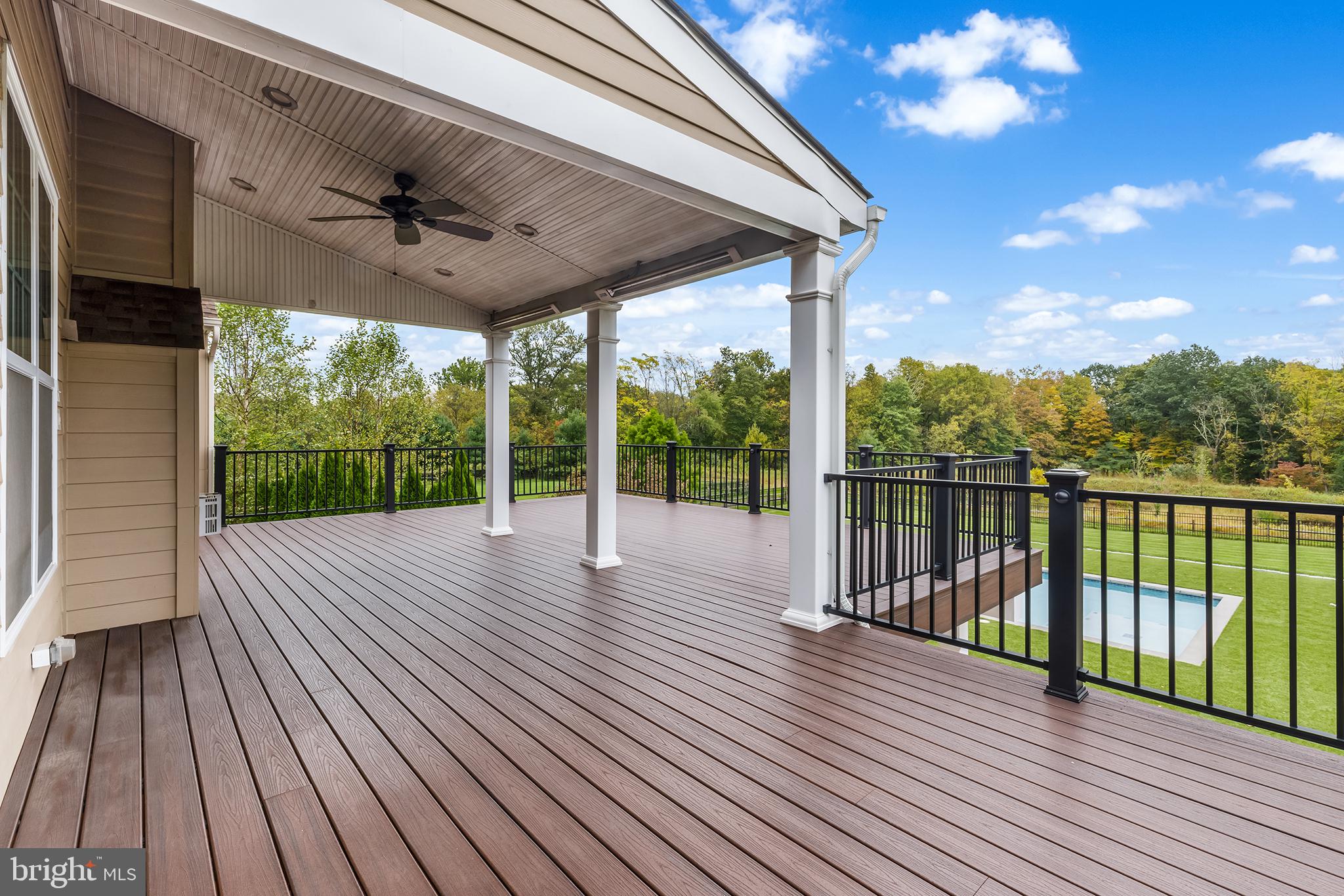 ESTATE AT MILL CREEK - Residential