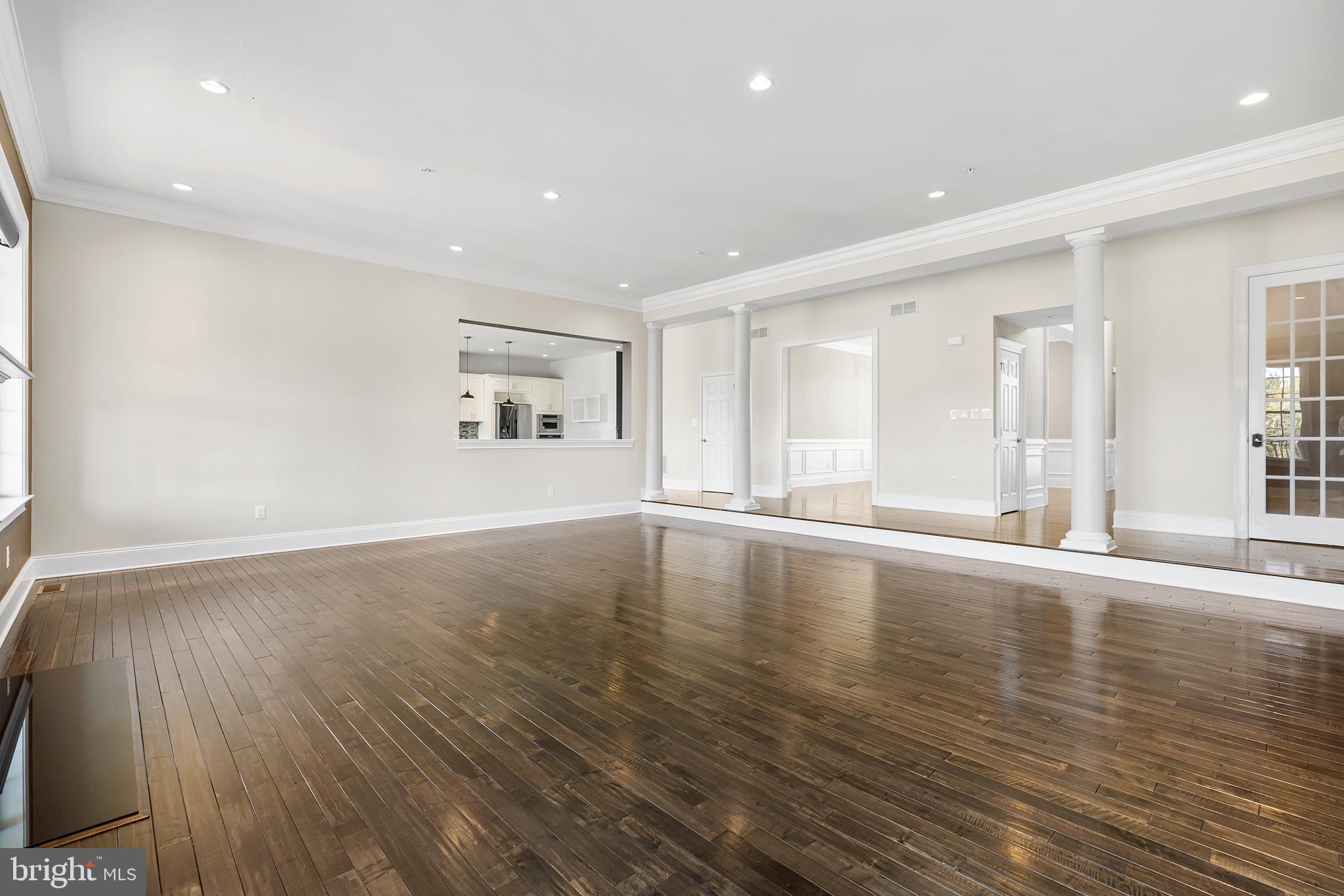 ESTATE AT MILL CREEK - Residential