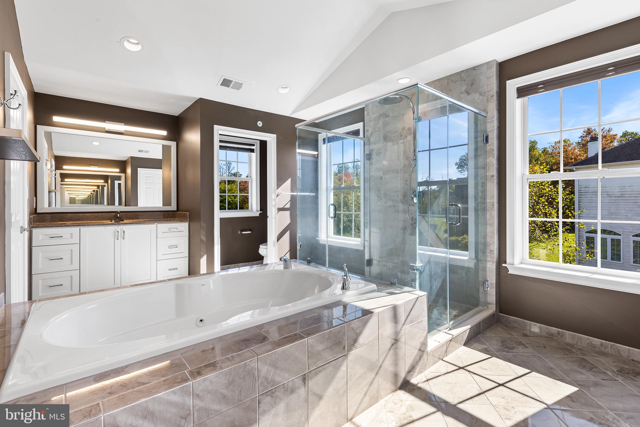 ESTATE AT MILL CREEK - Residential