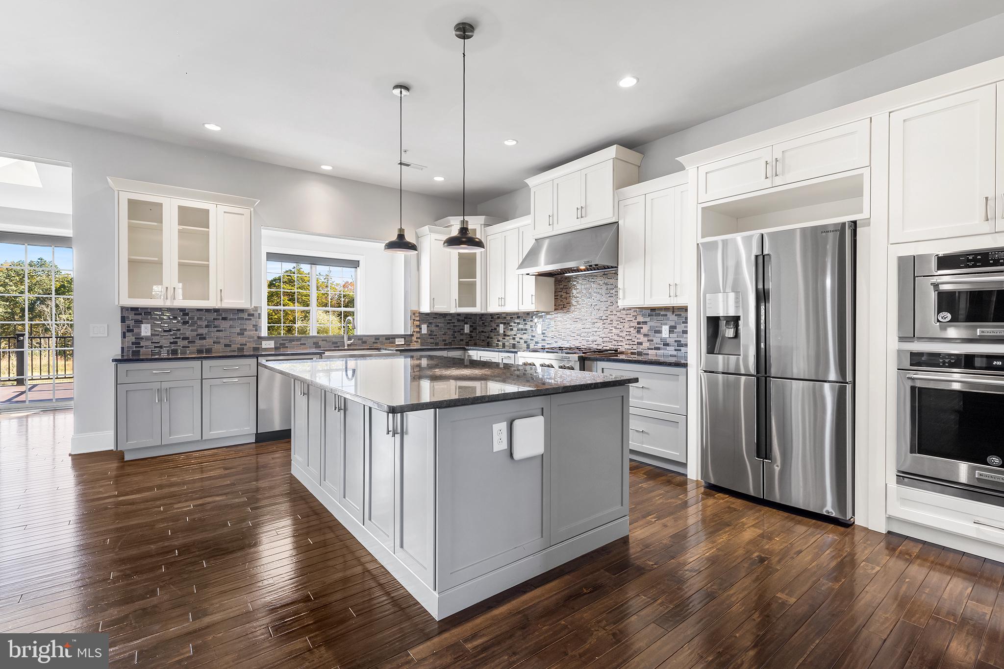 ESTATE AT MILL CREEK - Residential