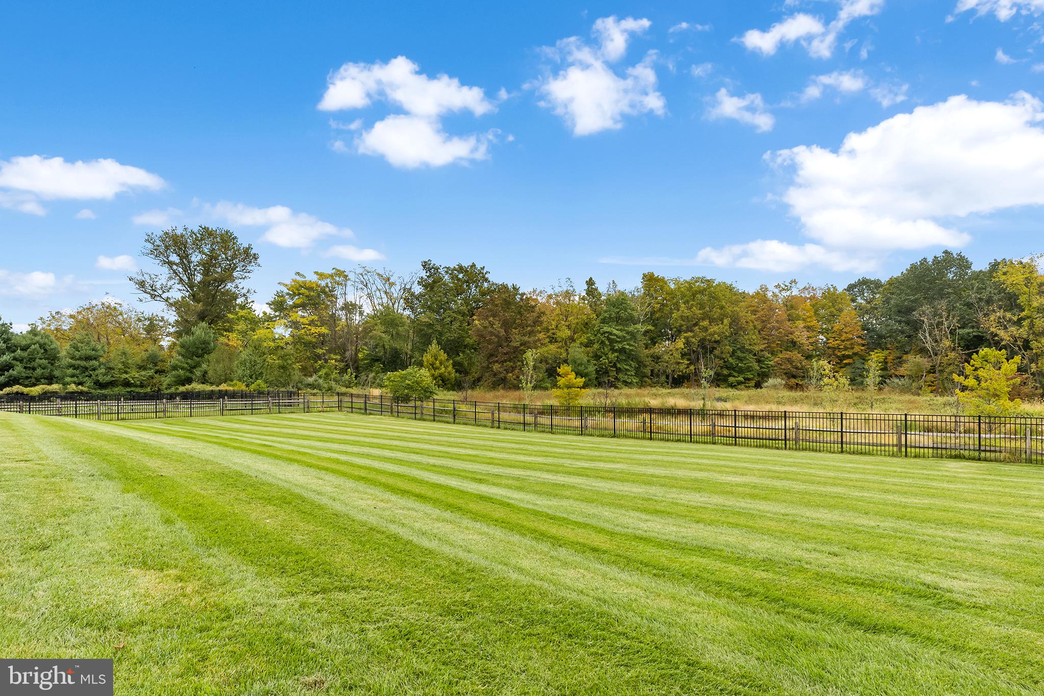 ESTATE AT MILL CREEK - Residential