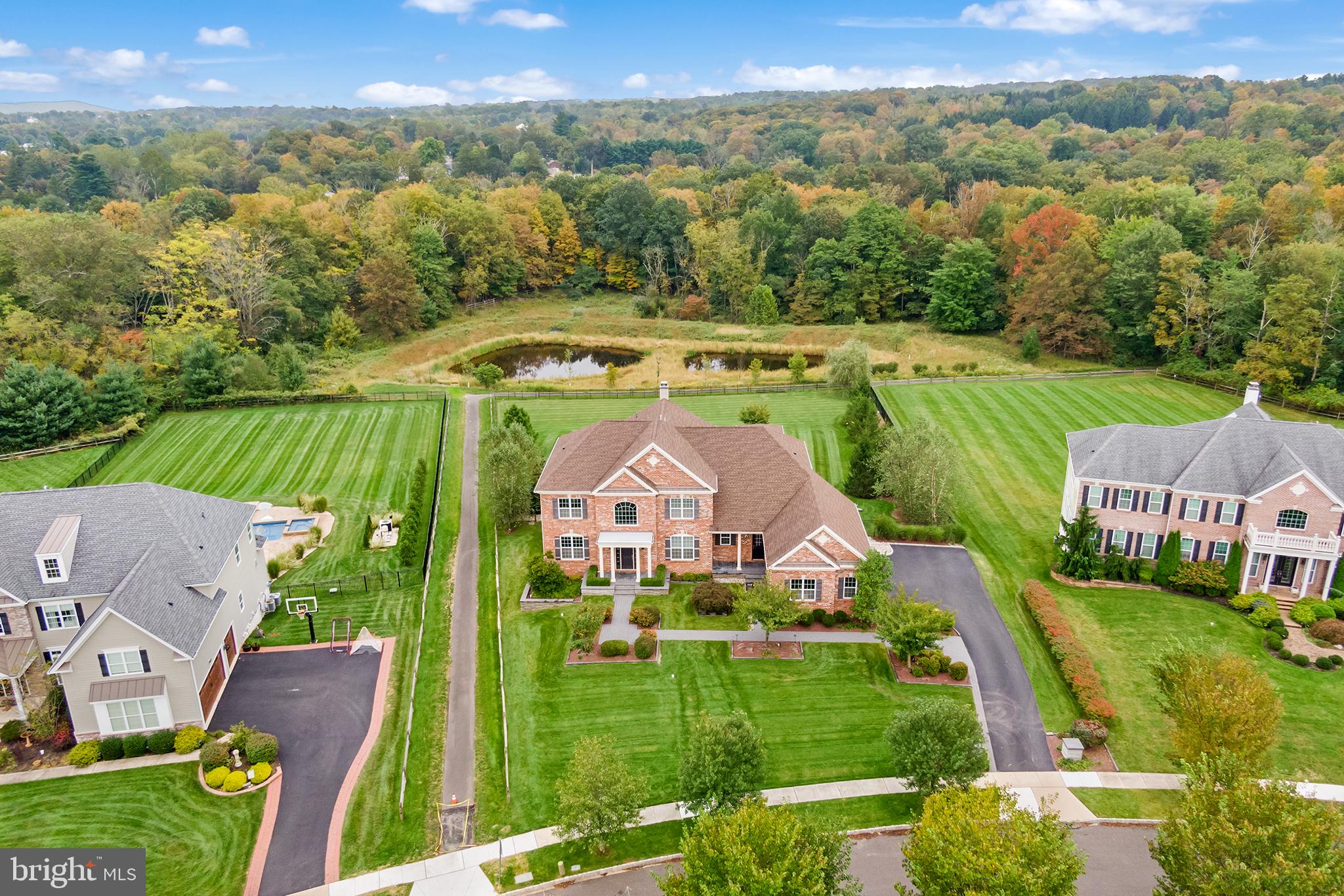ESTATE AT MILL CREEK - Residential