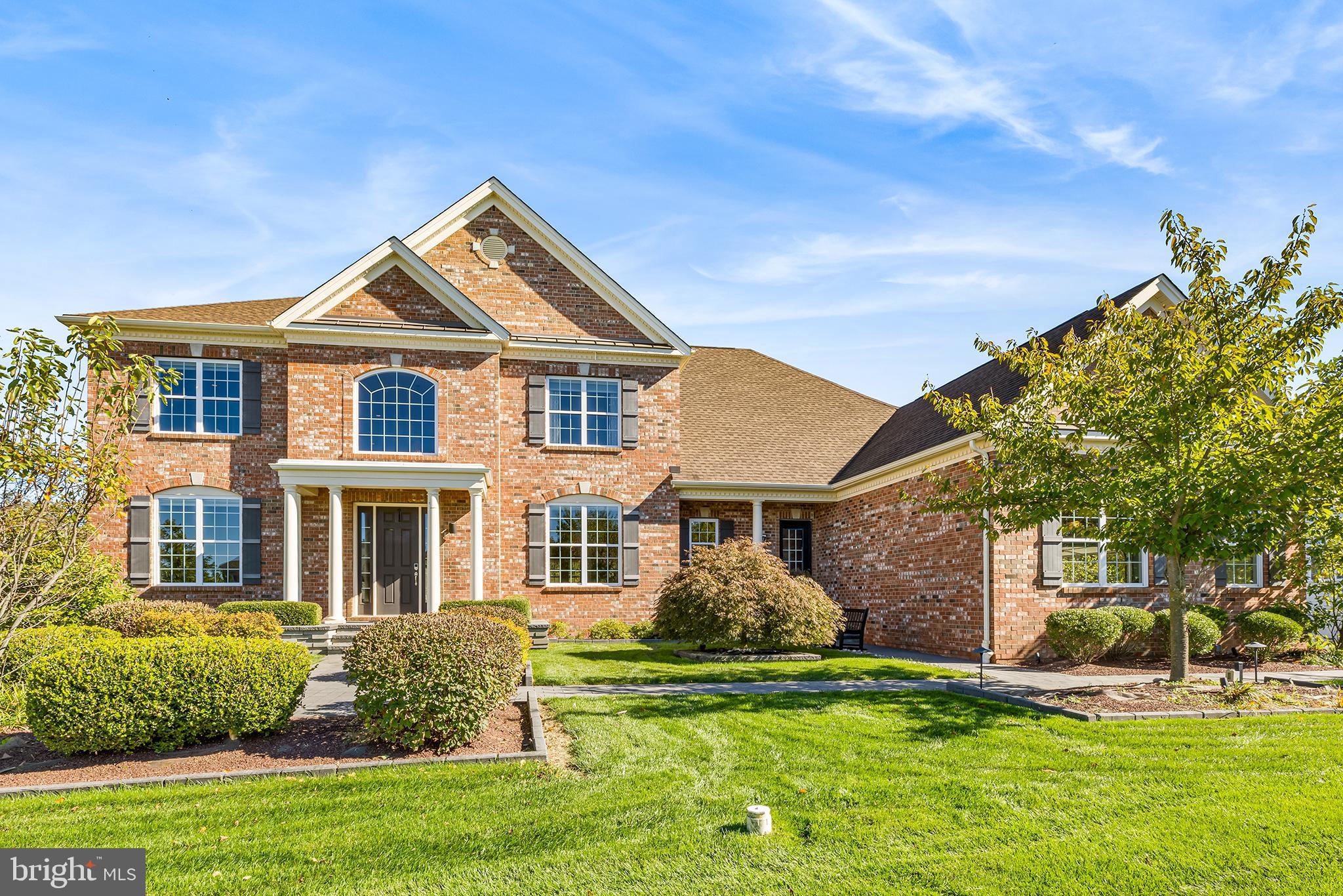 ESTATE AT MILL CREEK - Residential