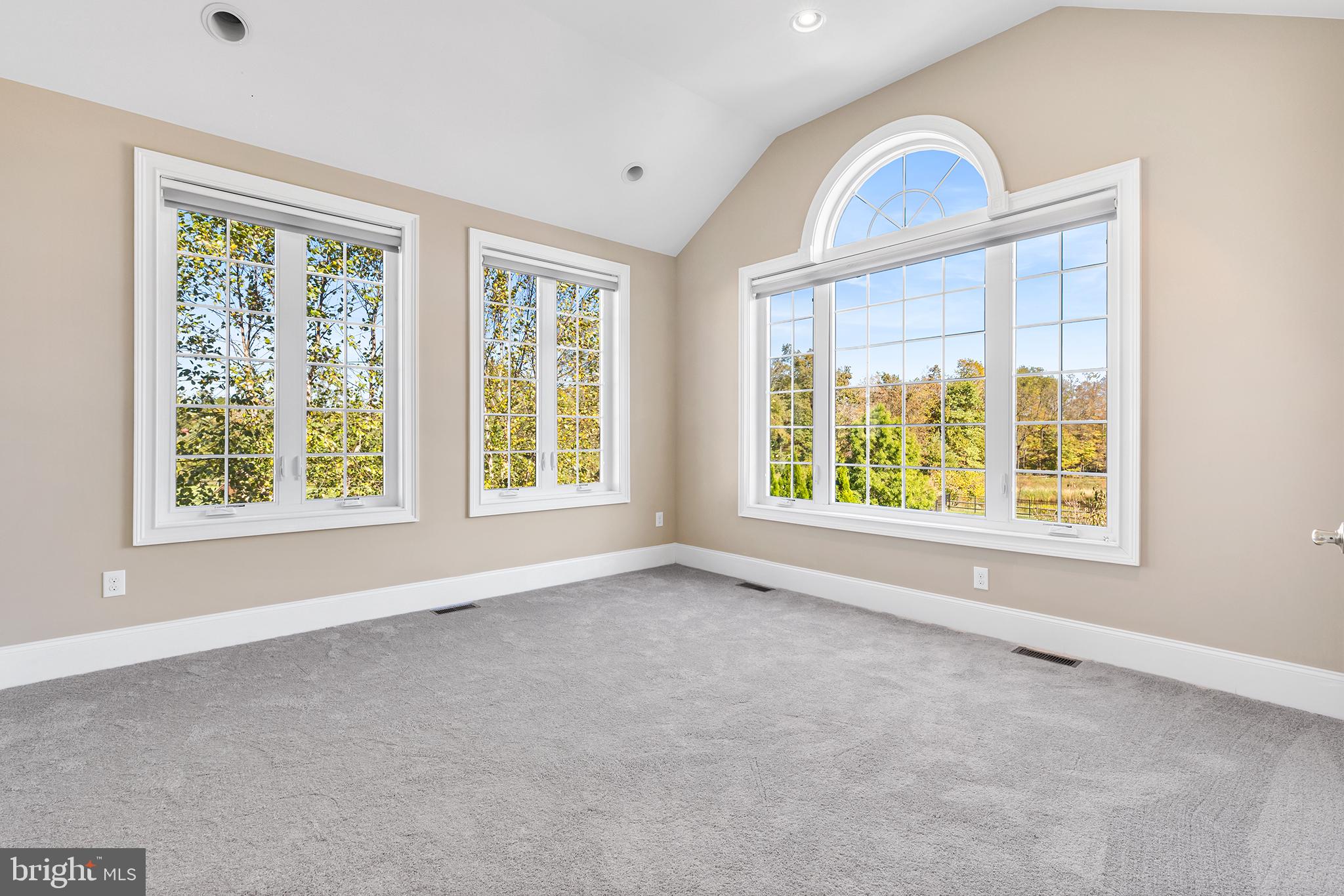 ESTATE AT MILL CREEK - Residential