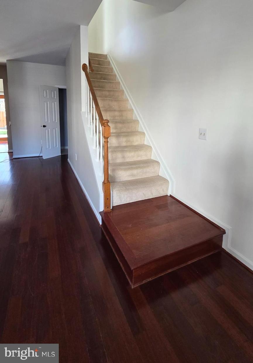 7114 WESTFIELD COURT