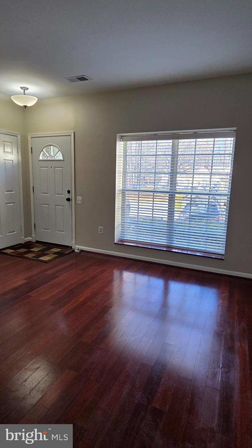 7114 WESTFIELD COURT