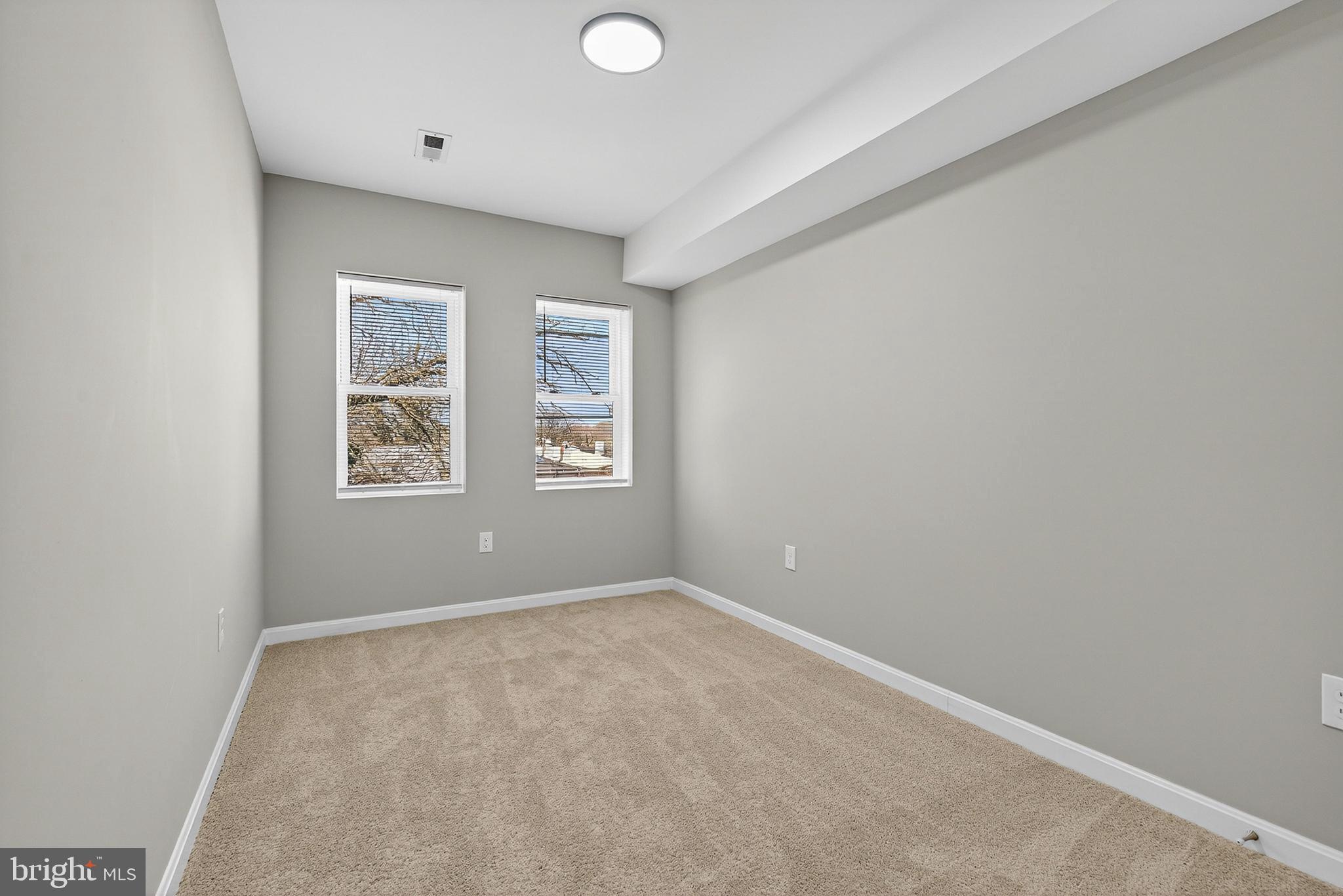 SANDTOWN-WINCHESTER - Residential