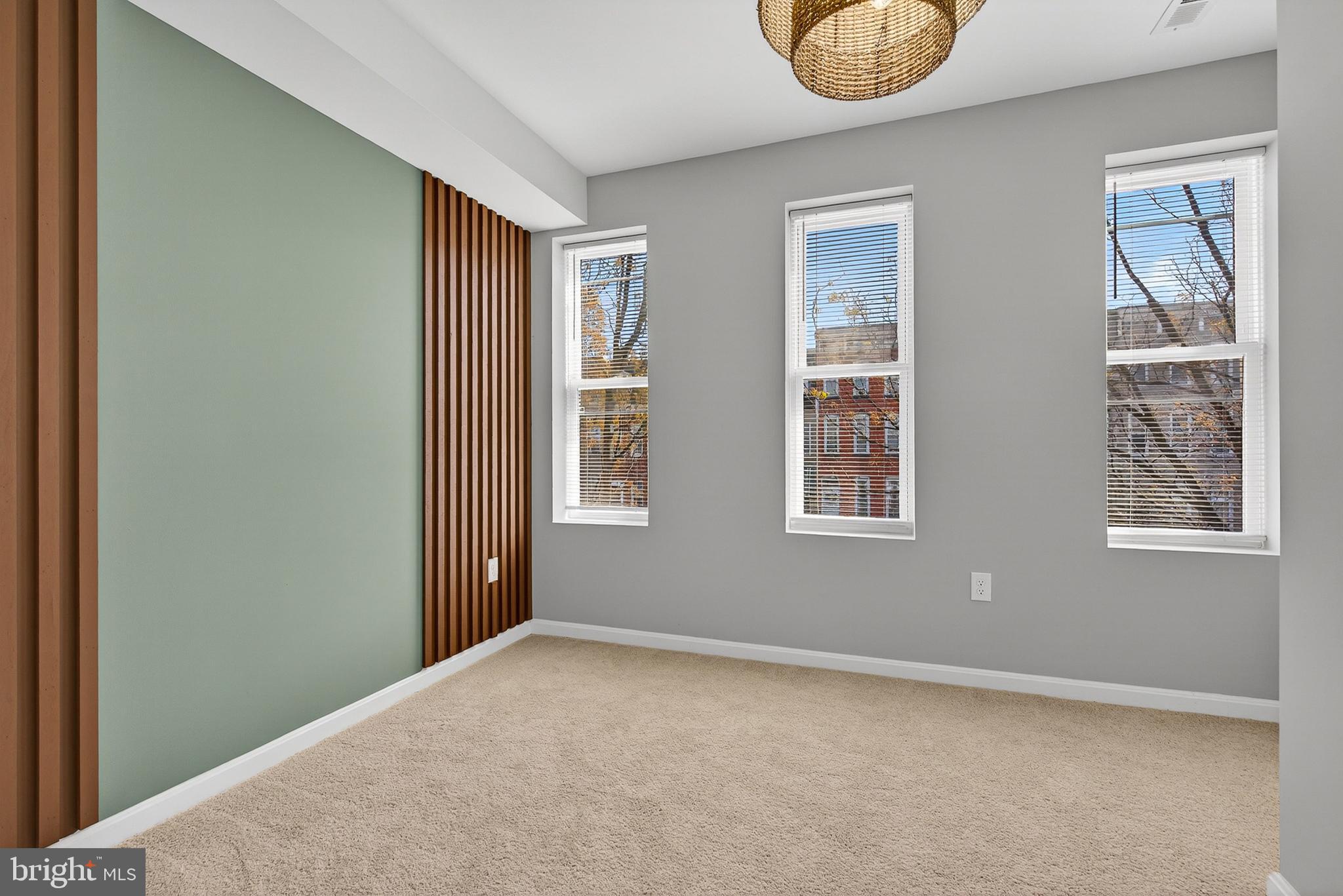 SANDTOWN-WINCHESTER - Residential