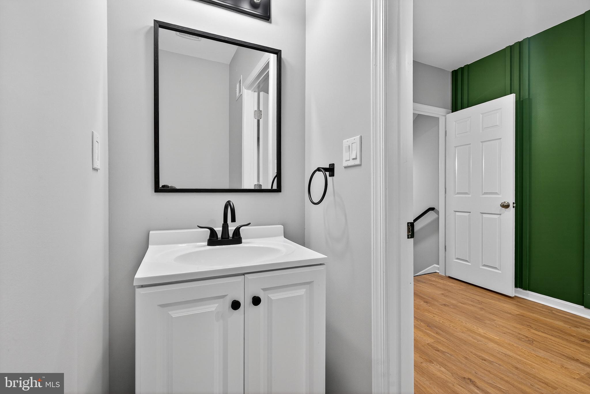 SANDTOWN-WINCHESTER - Residential