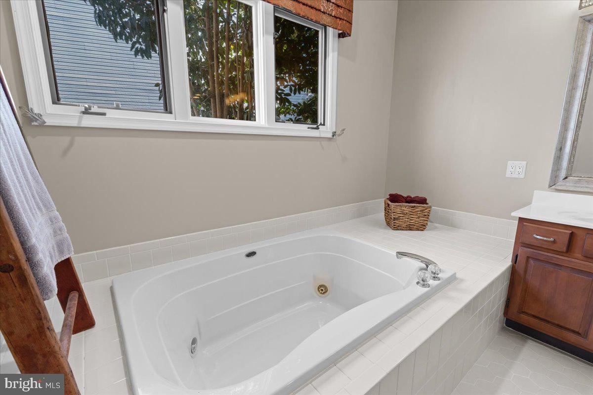 NORTH HART RUN - Residential