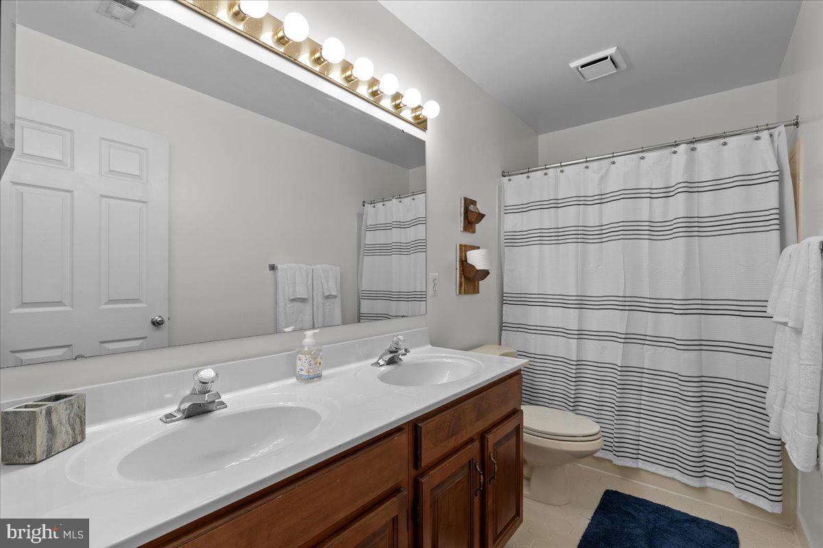 NORTH HART RUN - Residential