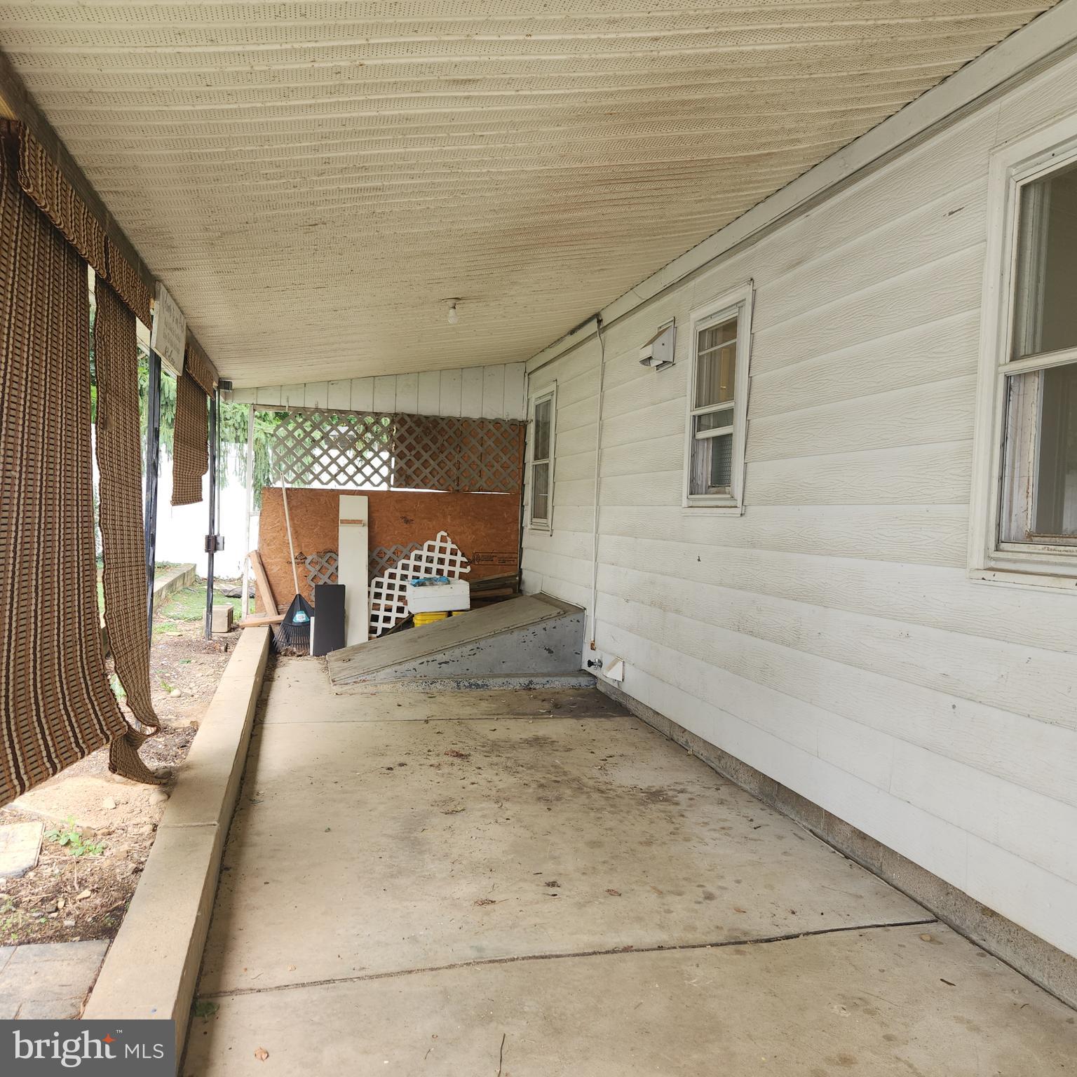 3231 EARL STREET