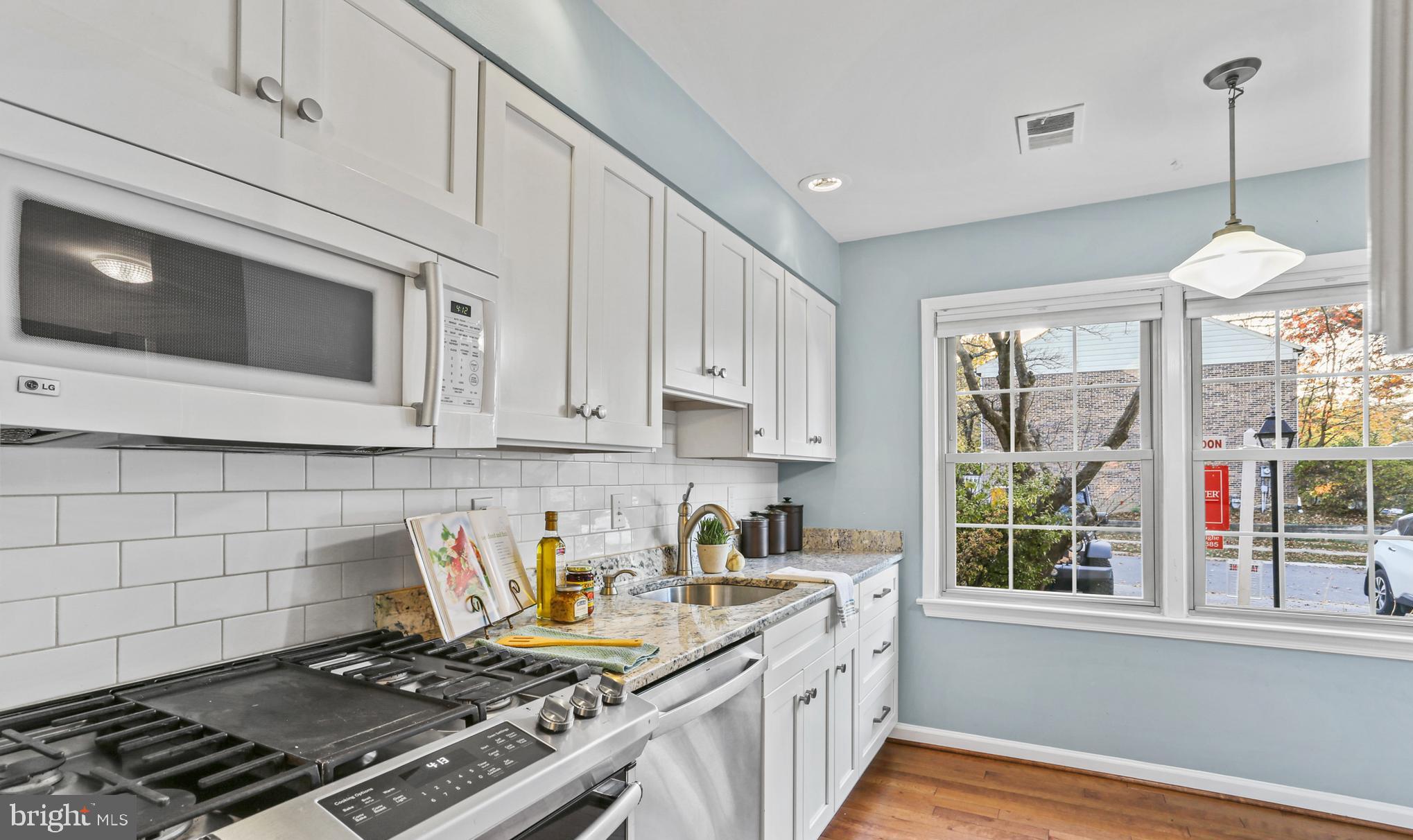 EMERSON HILL - Residential