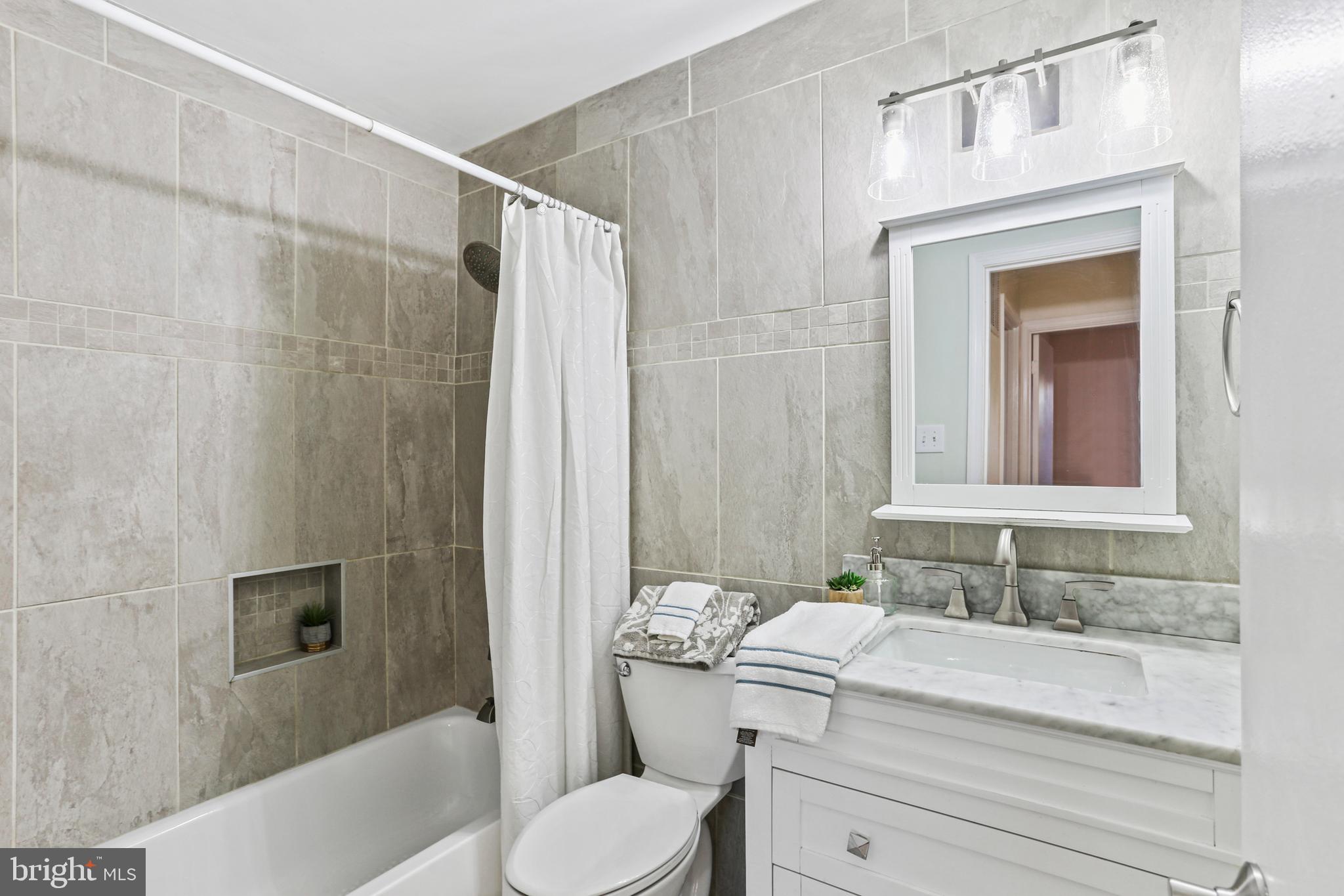 EMERSON HILL - Residential