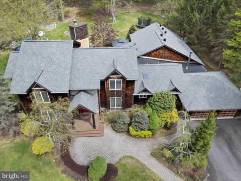 Homes For Sale - 187 Sawmill Road<br/> POCONO LAKE, PA 18348