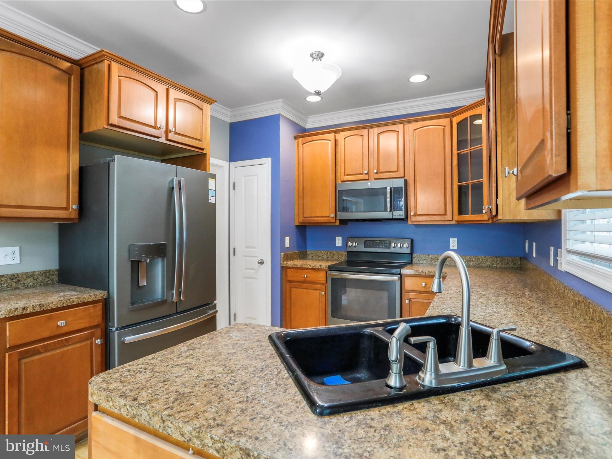 MIDDLE CREEK MANOR - Residential