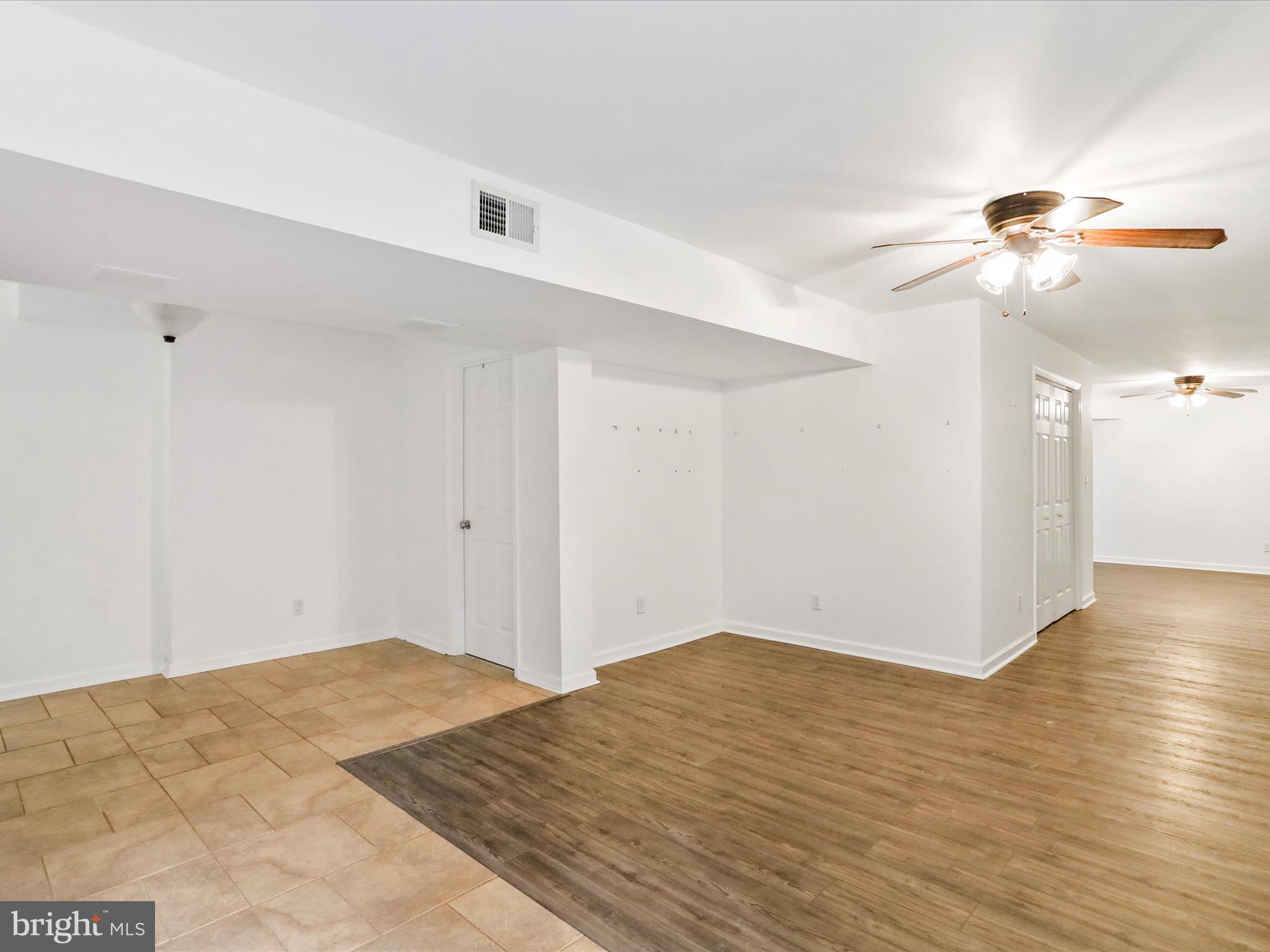 MIDDLE CREEK MANOR - Residential