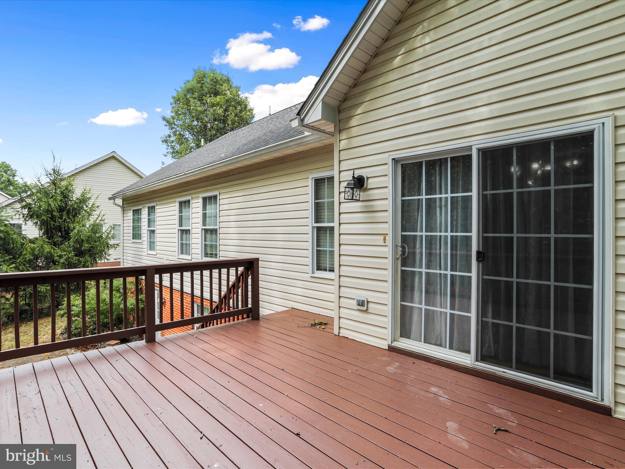 MIDDLE CREEK MANOR - Residential