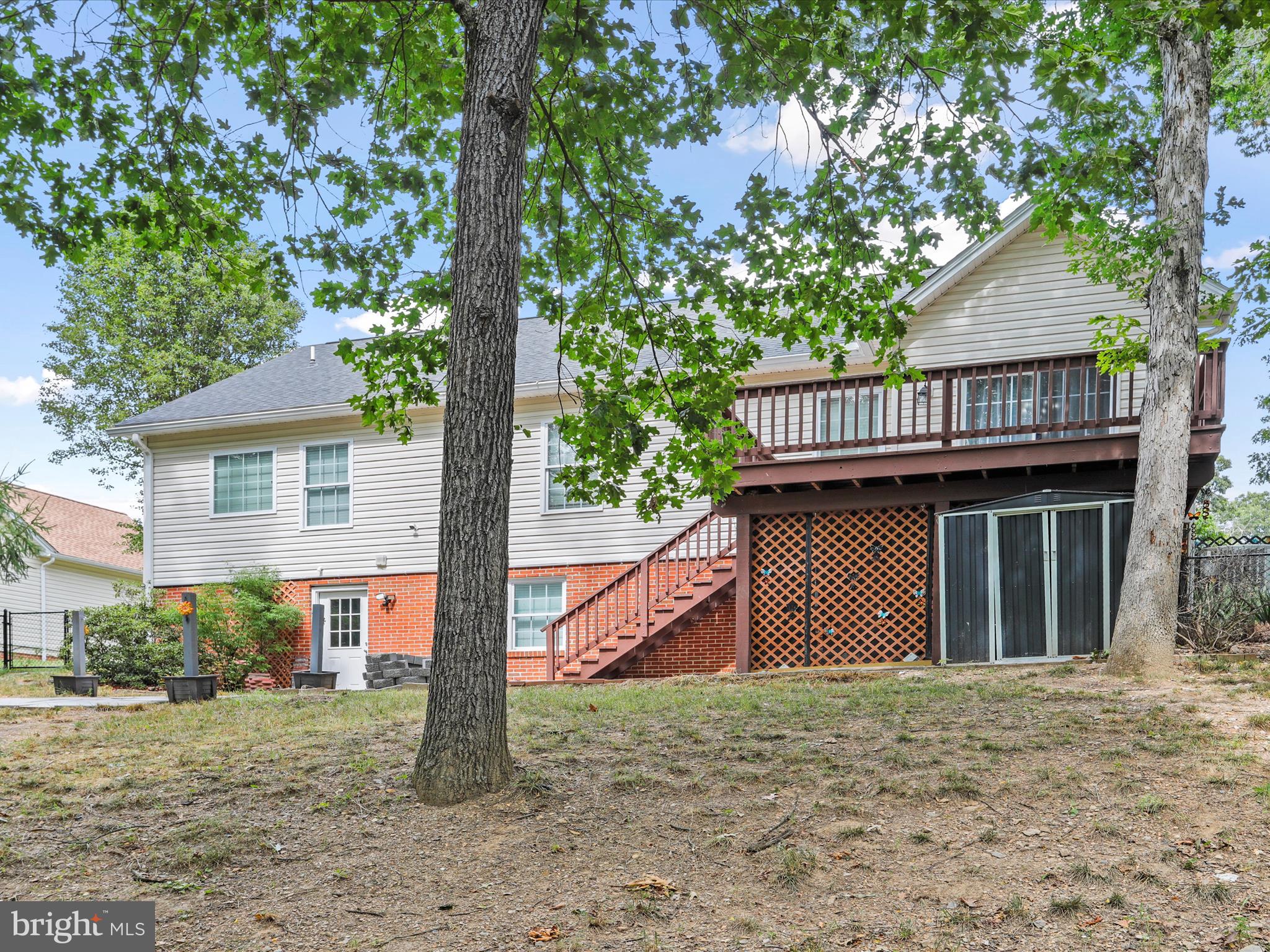 MIDDLE CREEK MANOR - Residential