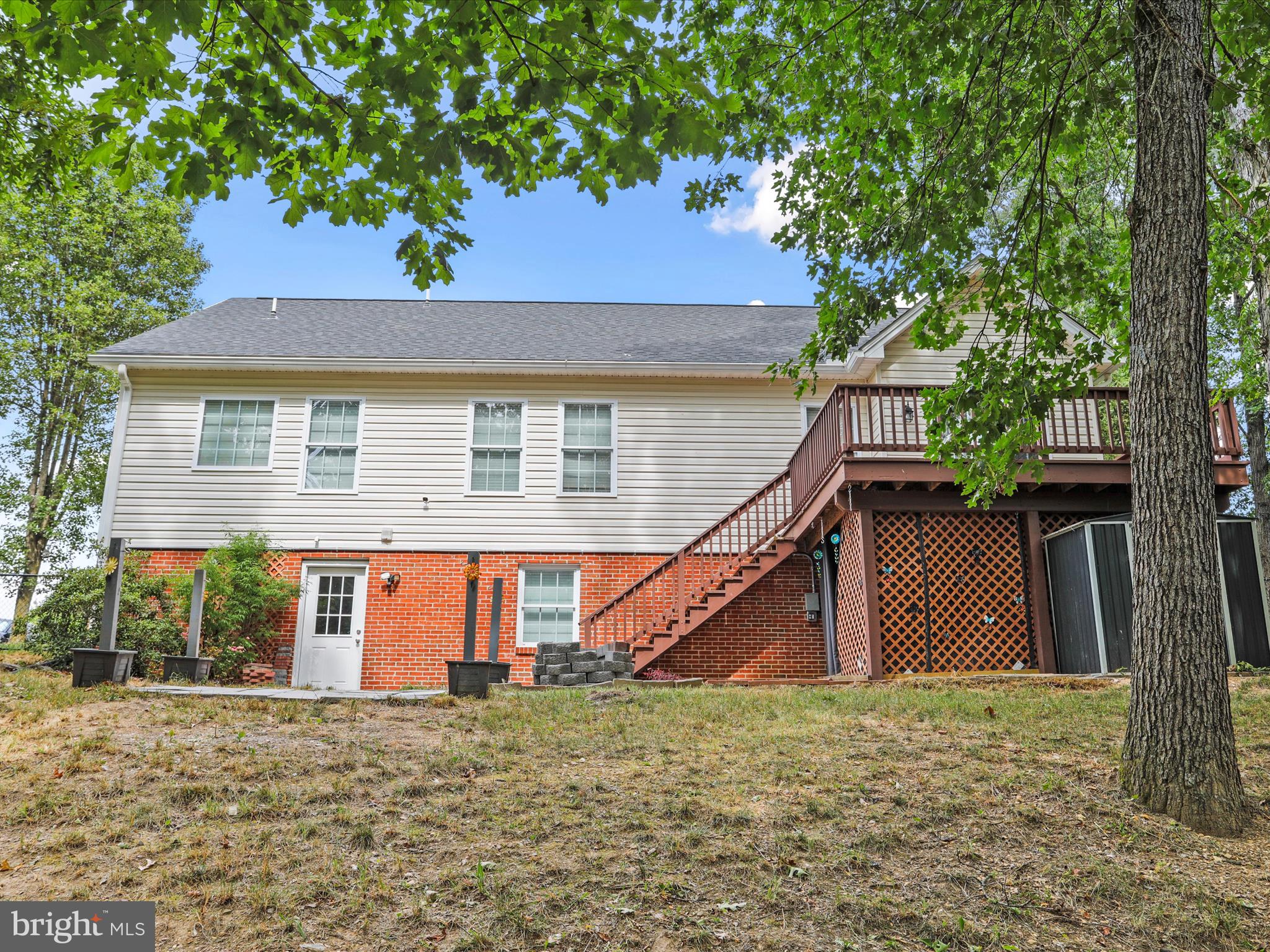 MIDDLE CREEK MANOR - Residential