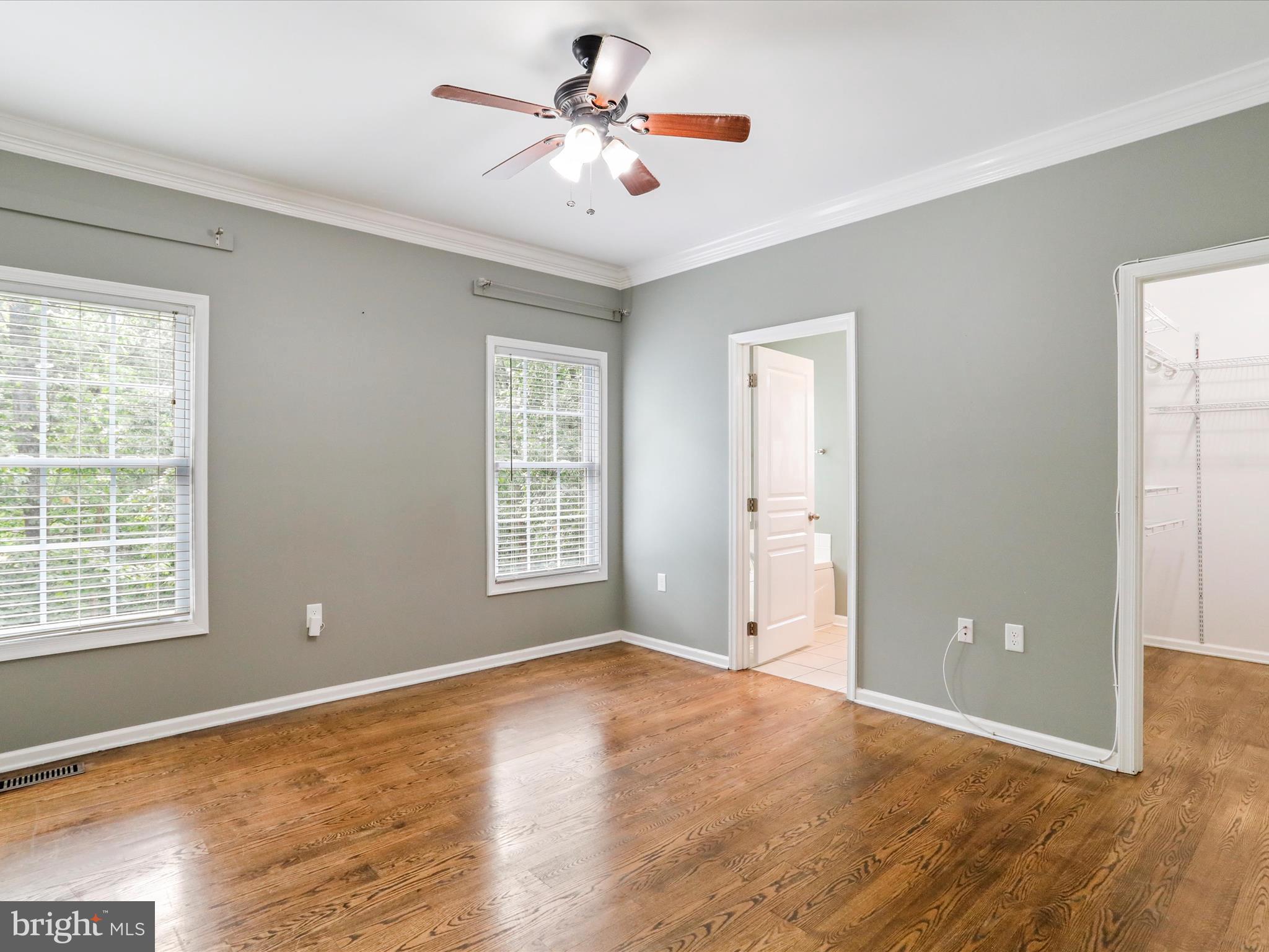 MIDDLE CREEK MANOR - Residential