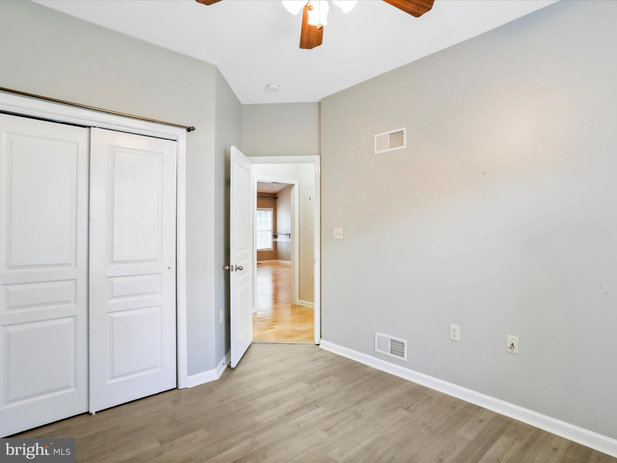 MIDDLE CREEK MANOR - Residential