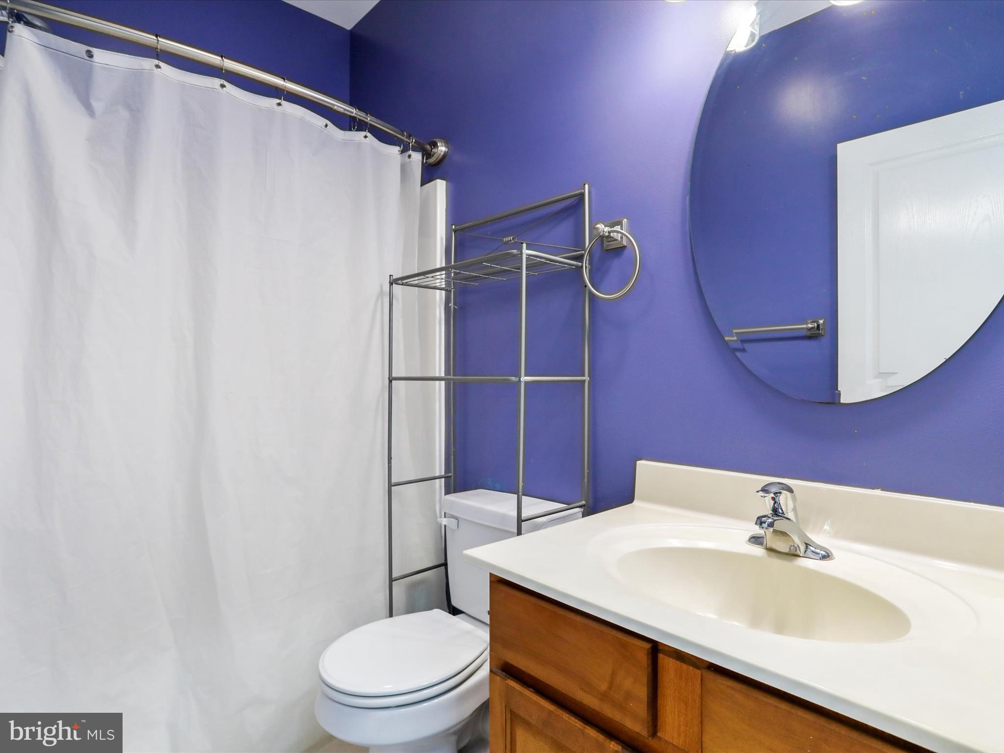 MIDDLE CREEK MANOR - Residential