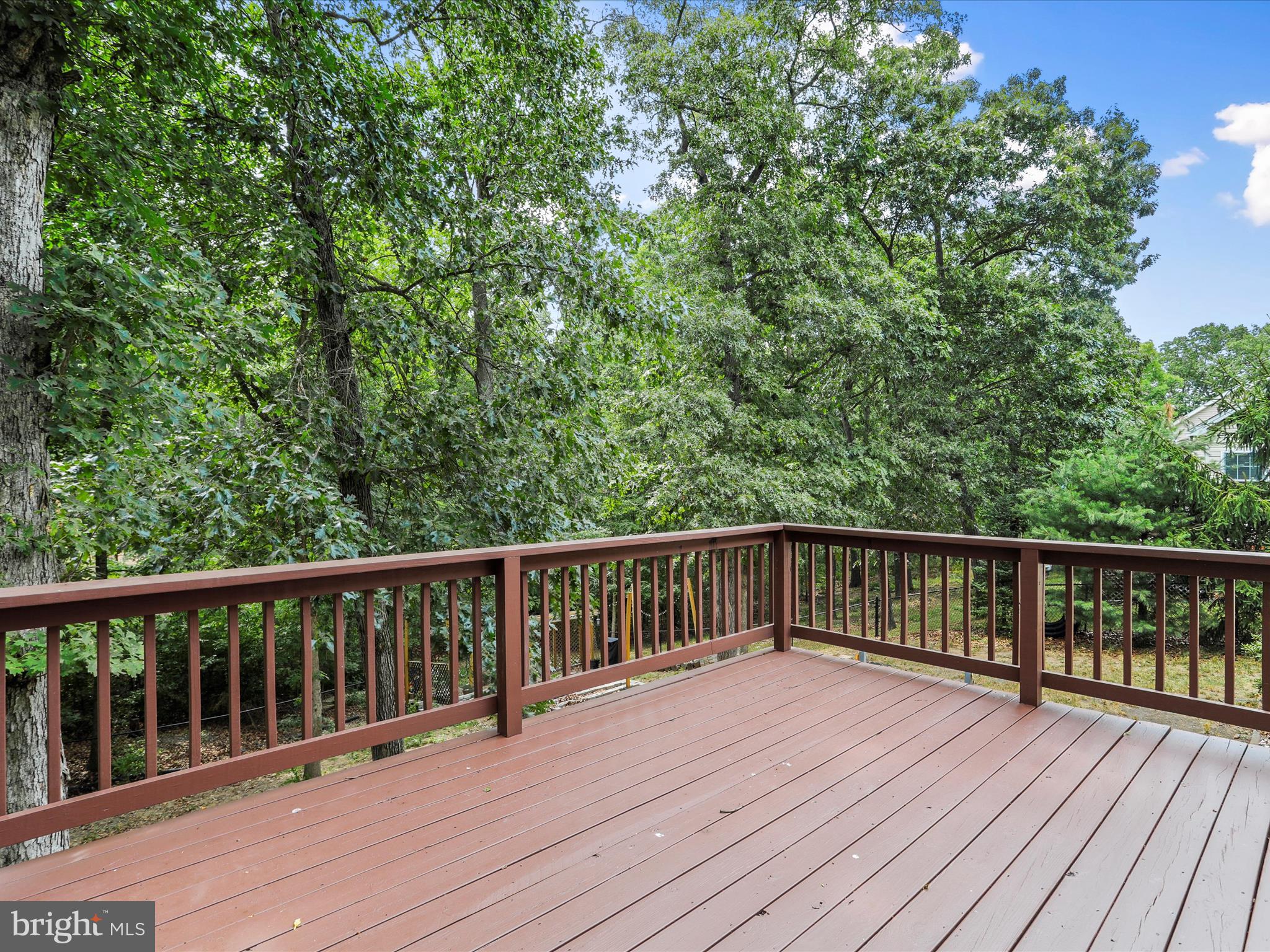 MIDDLE CREEK MANOR - Residential