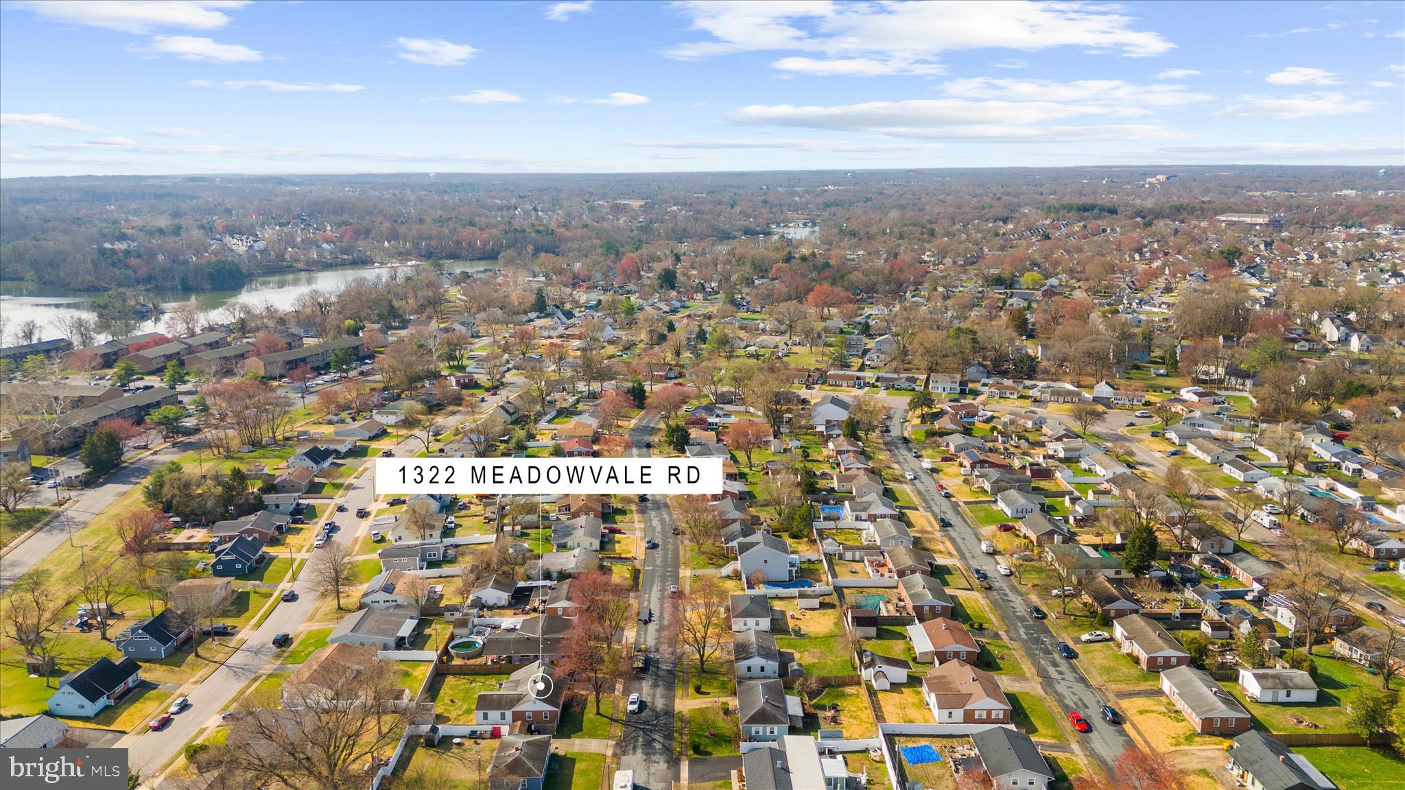 COUNTRY CLUB MANOR - Residential