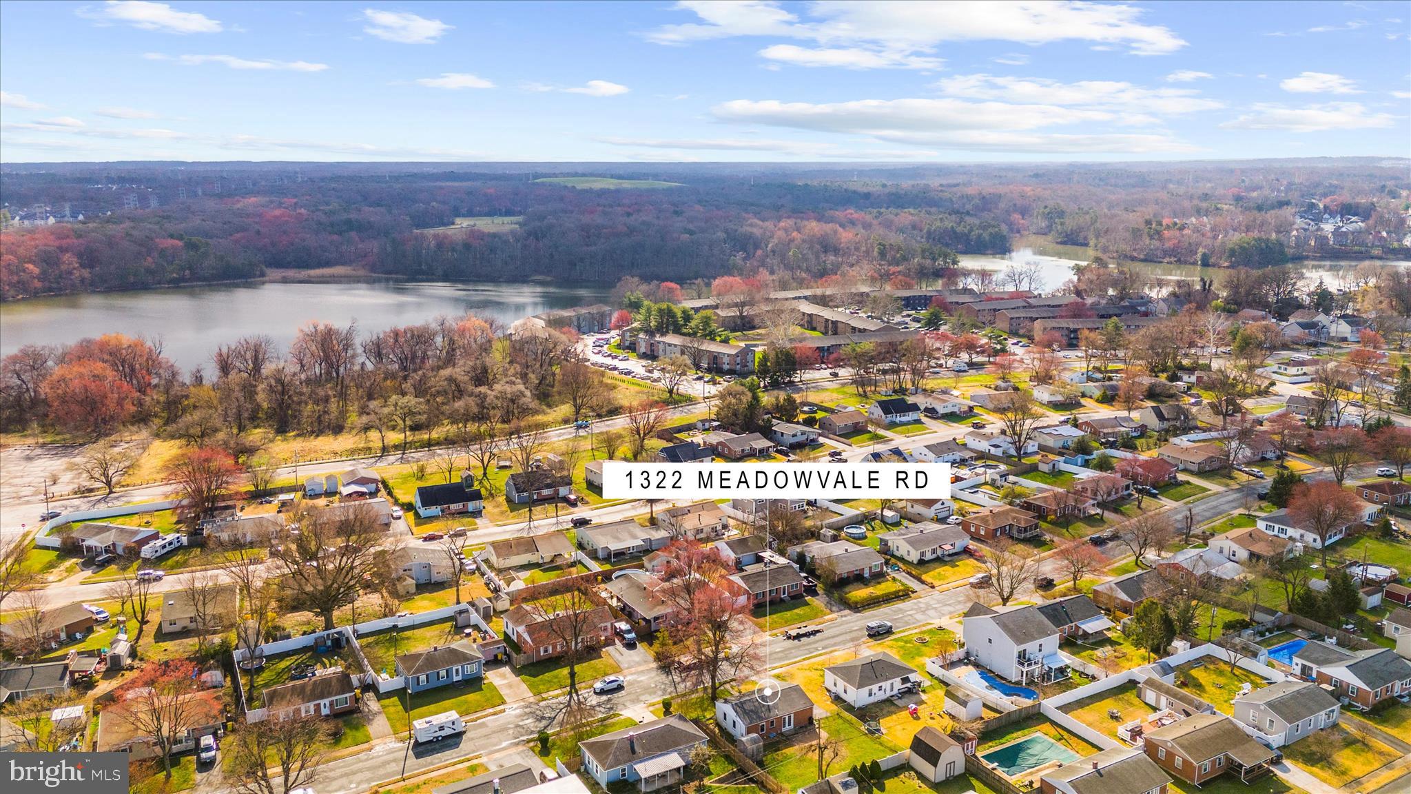 COUNTRY CLUB MANOR - Residential