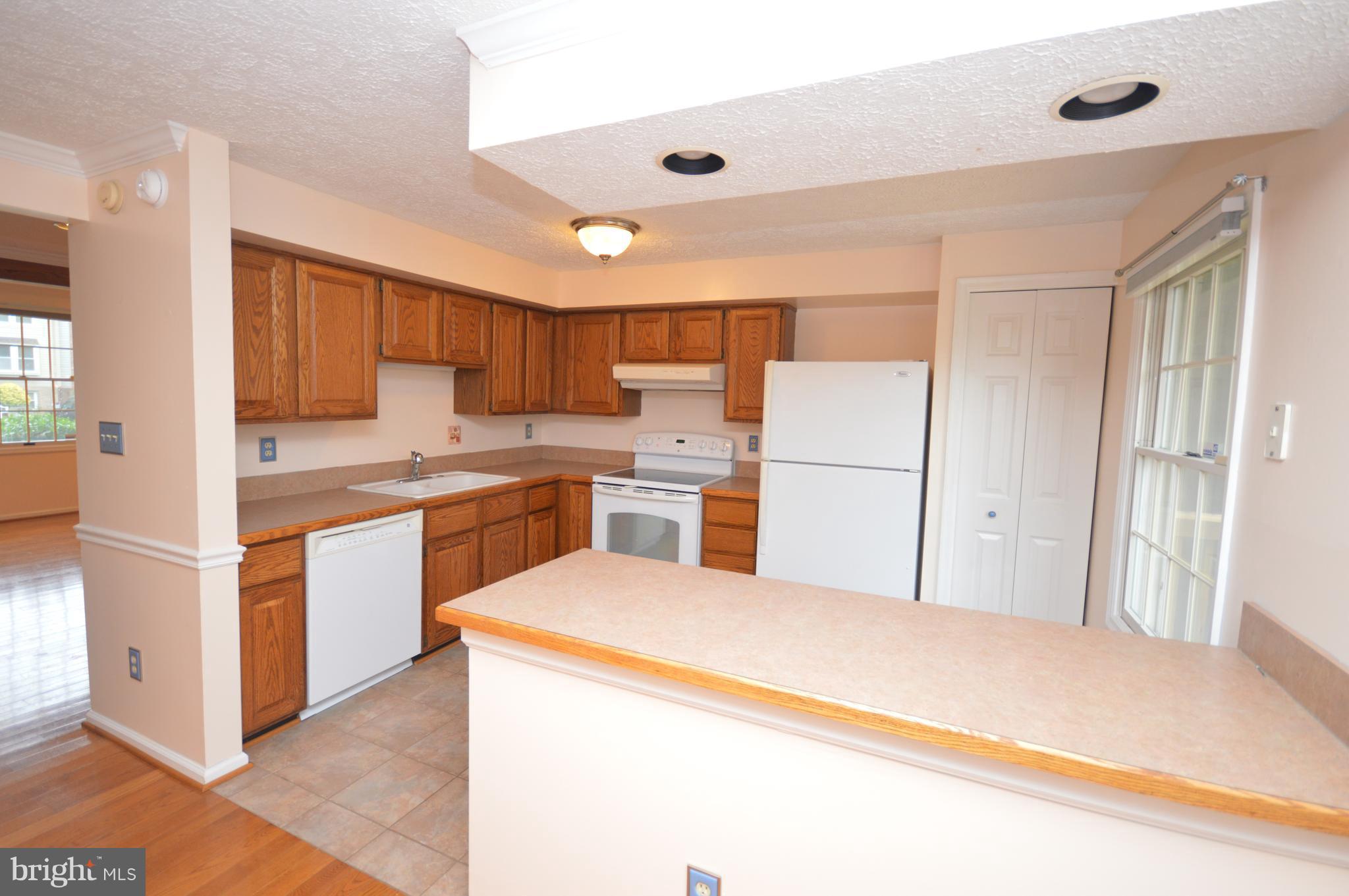 HOLLYMEAD - Residential Lease