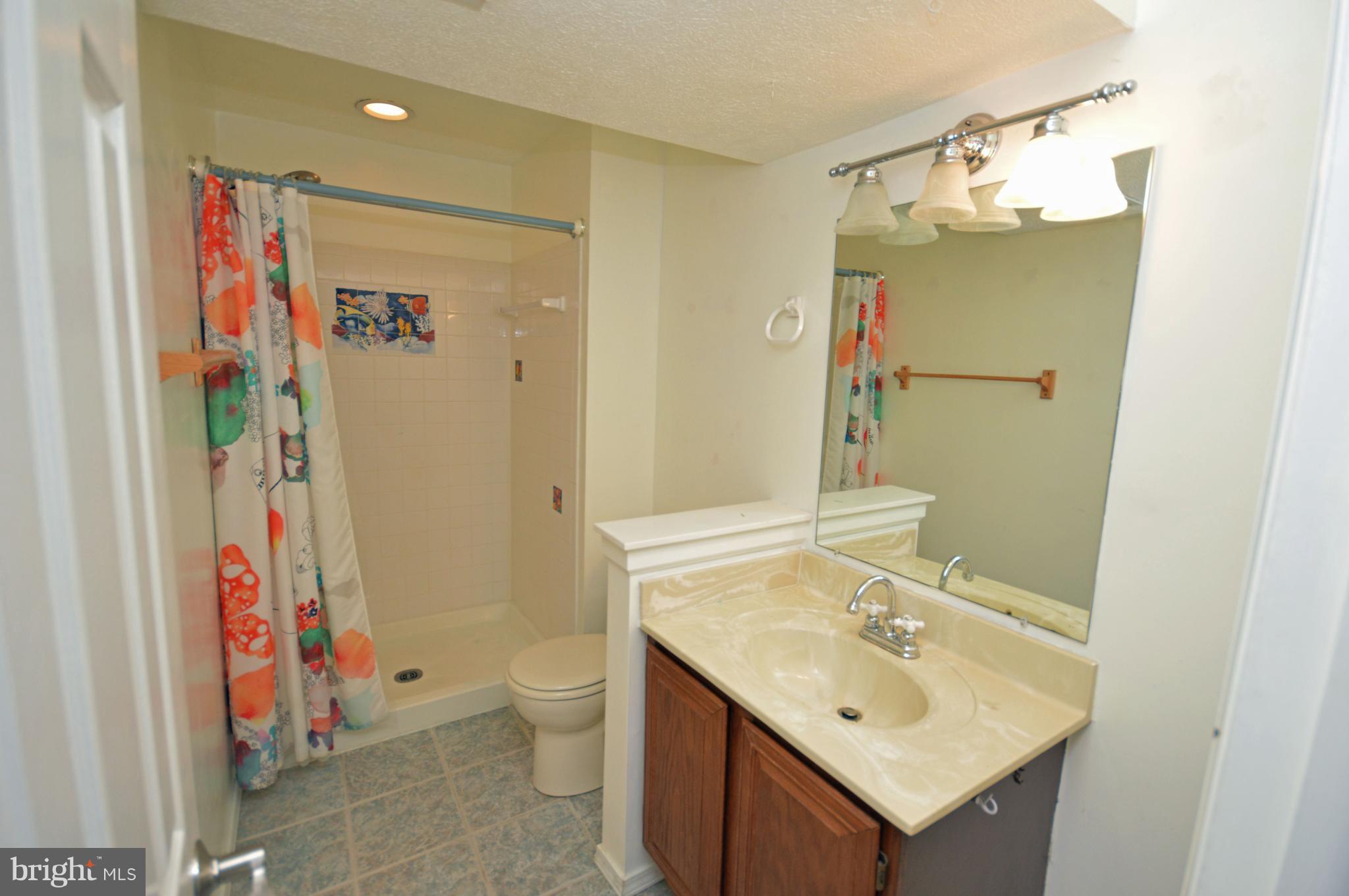 HOLLYMEAD - Residential Lease