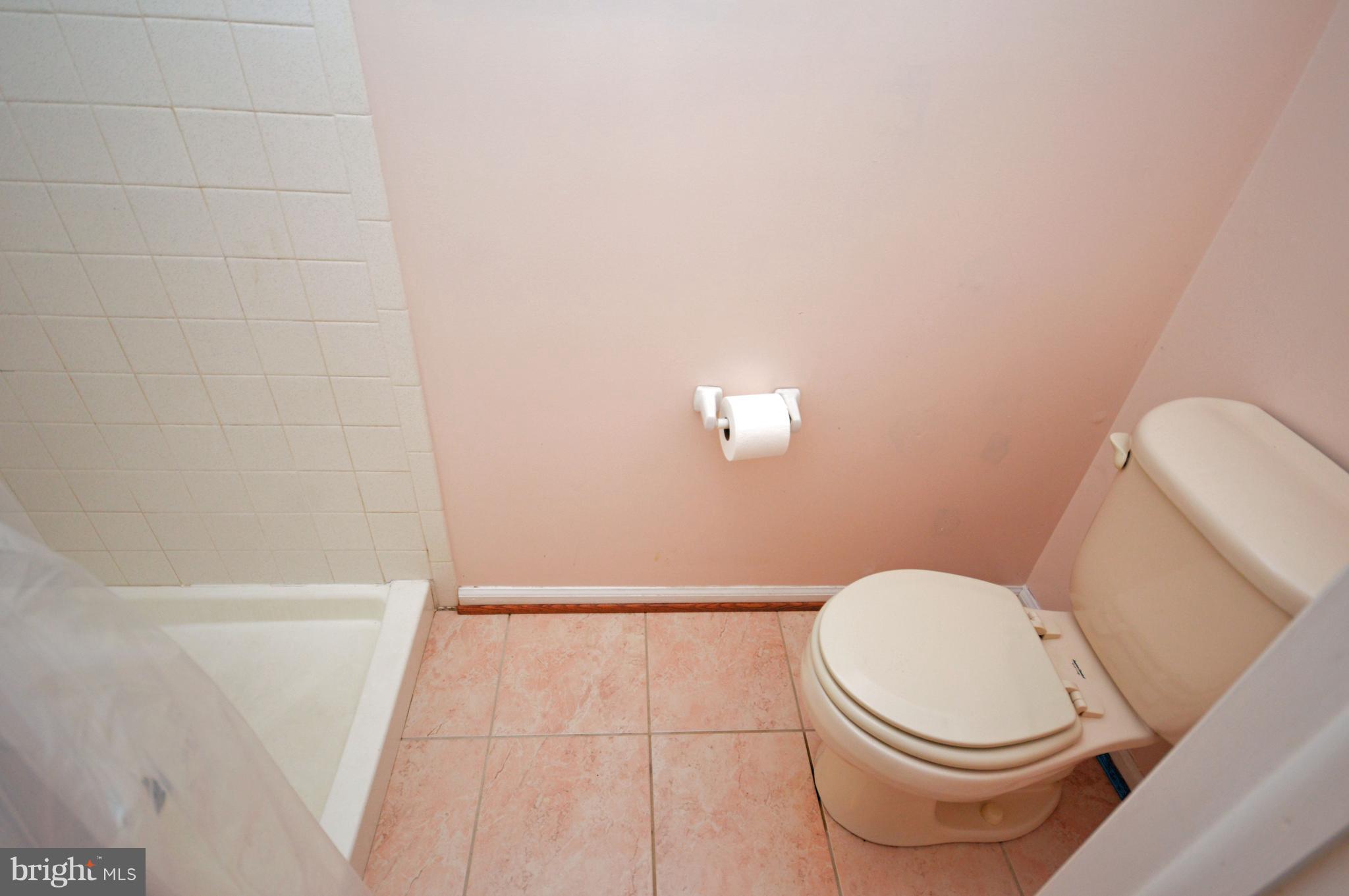 HOLLYMEAD - Residential Lease