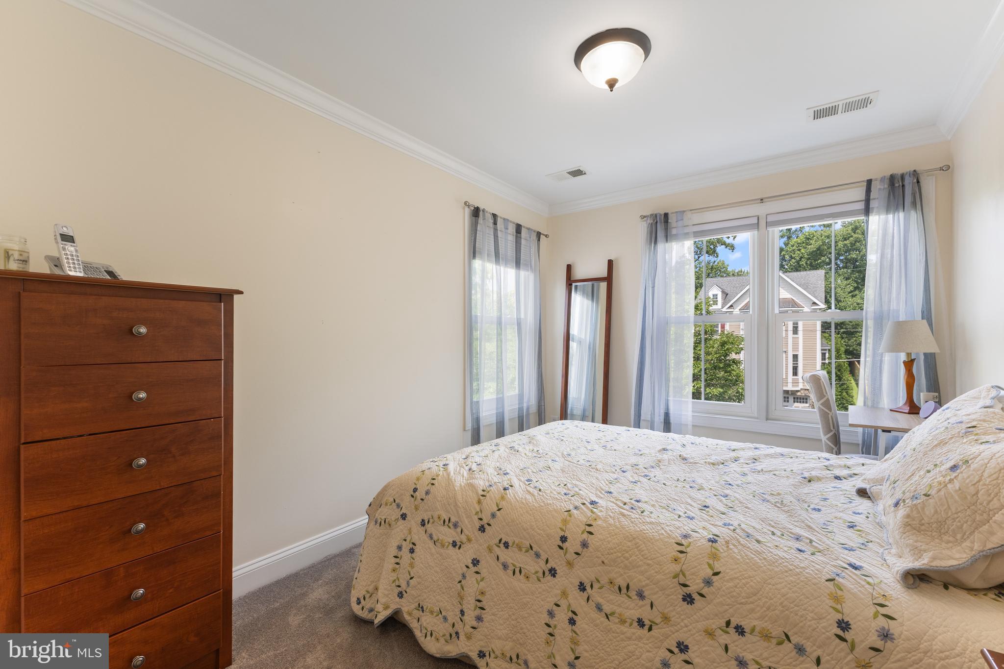 ELLISON HEIGHTS - Residential