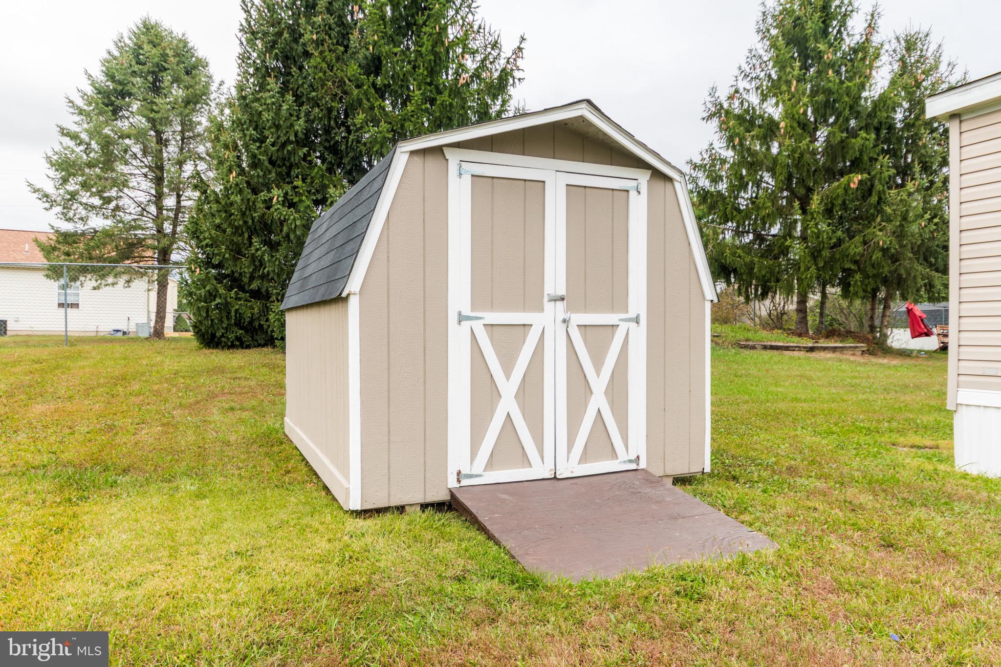 ROYAL CREST ESTATES - Residential