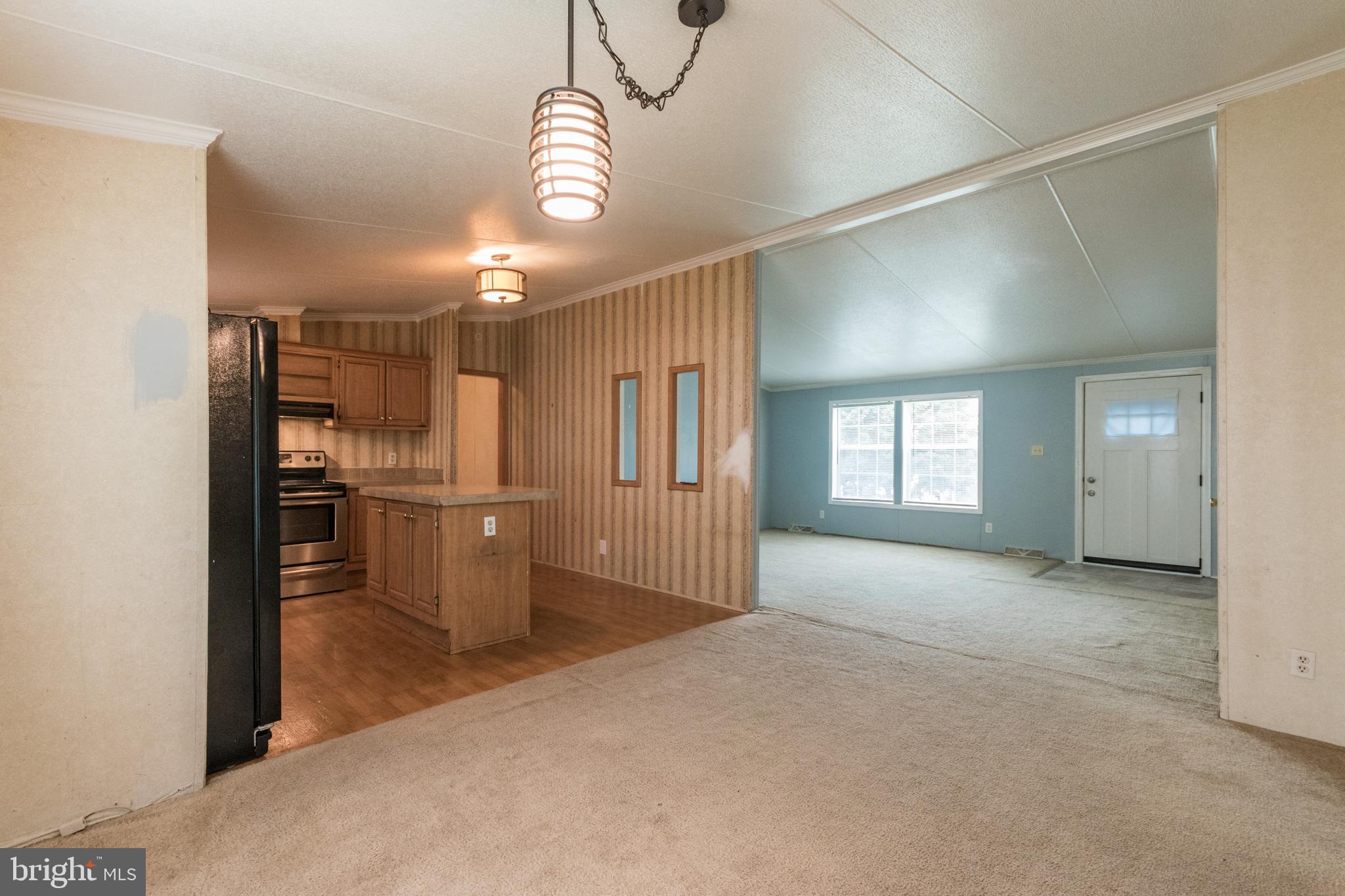 ROYAL CREST ESTATES - Residential