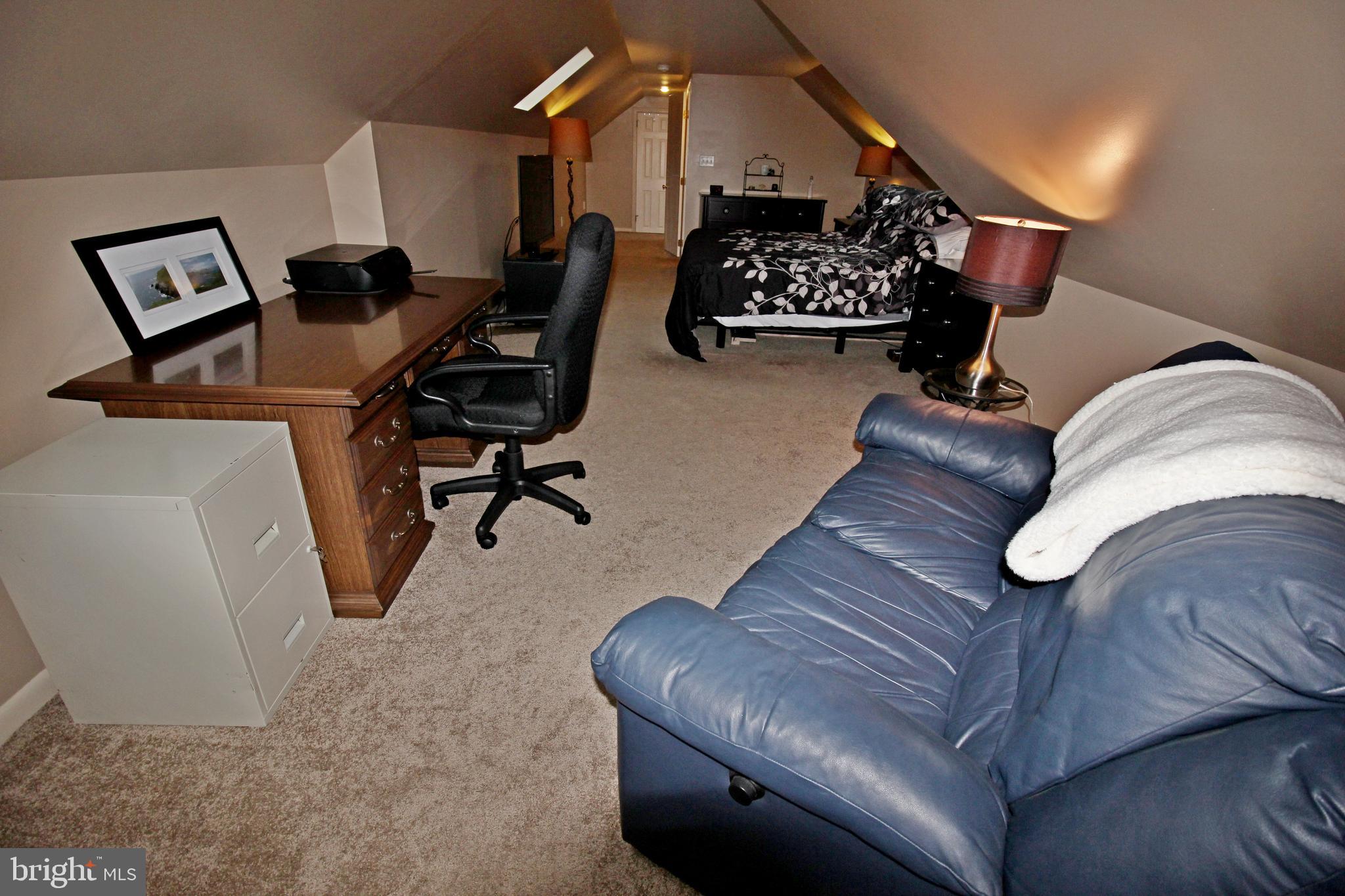HEMPFIELD GREEN - Residential