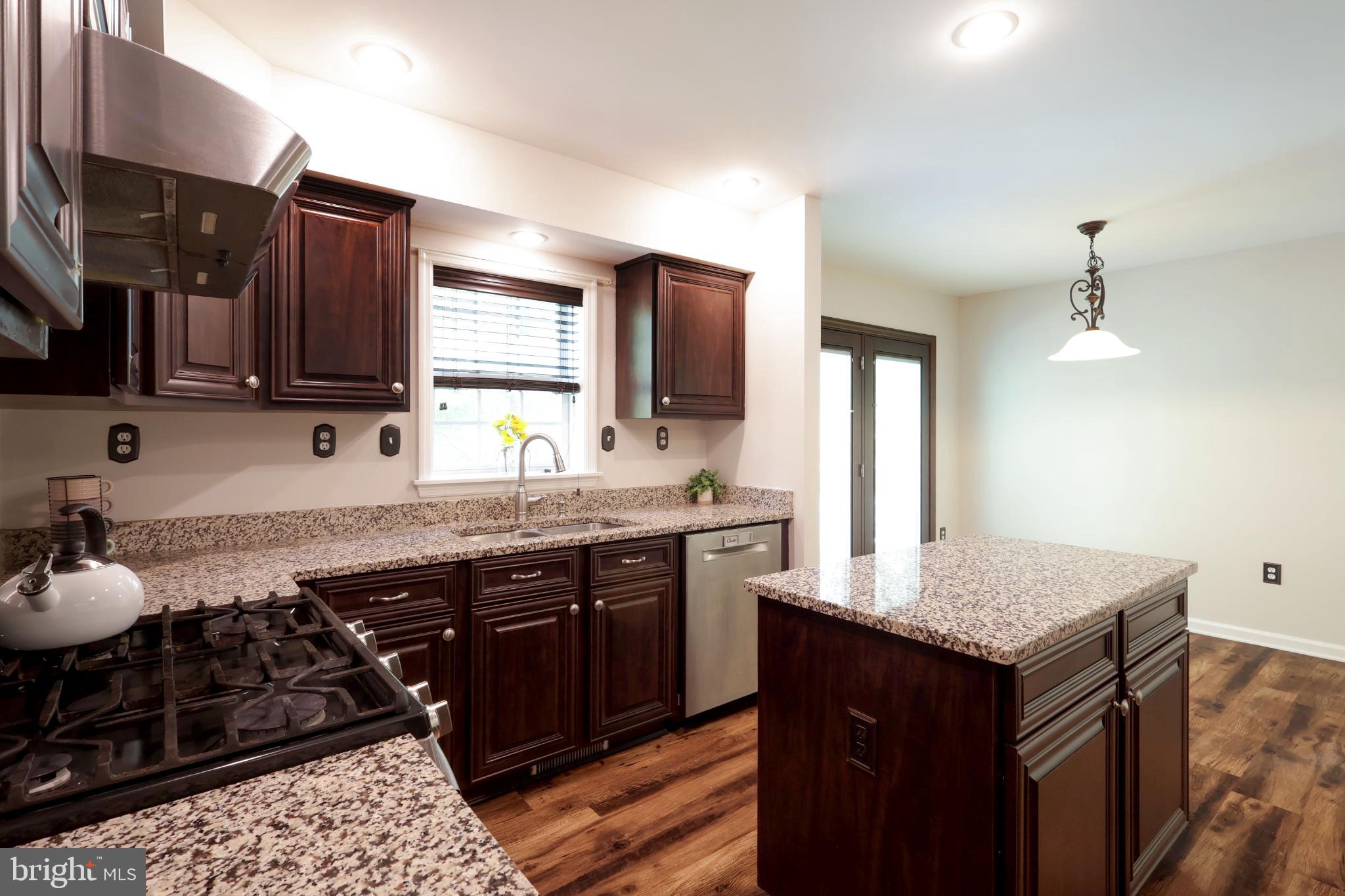 INDEPENDENCE PLACE - Residential