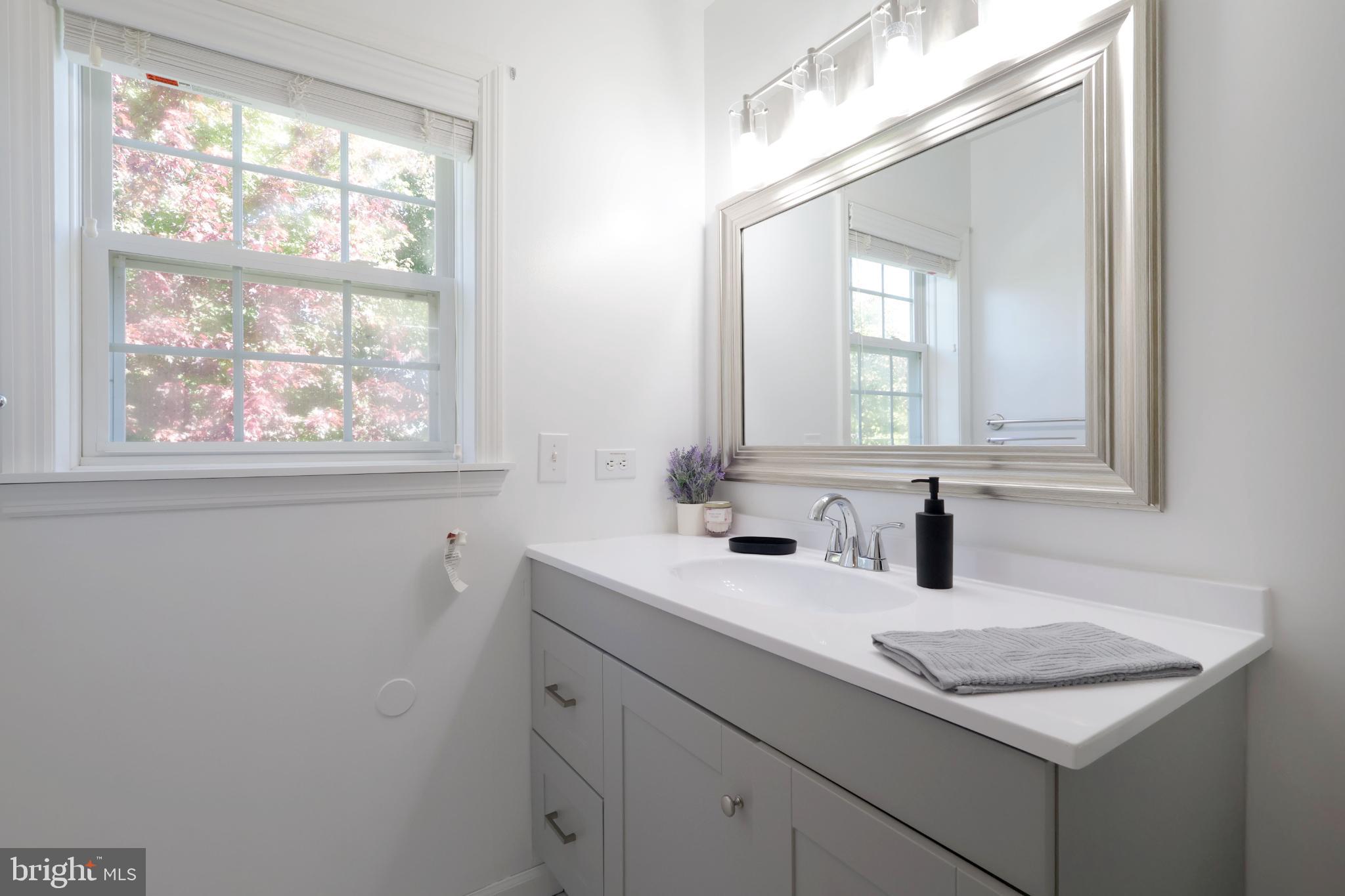 INDEPENDENCE PLACE - Residential