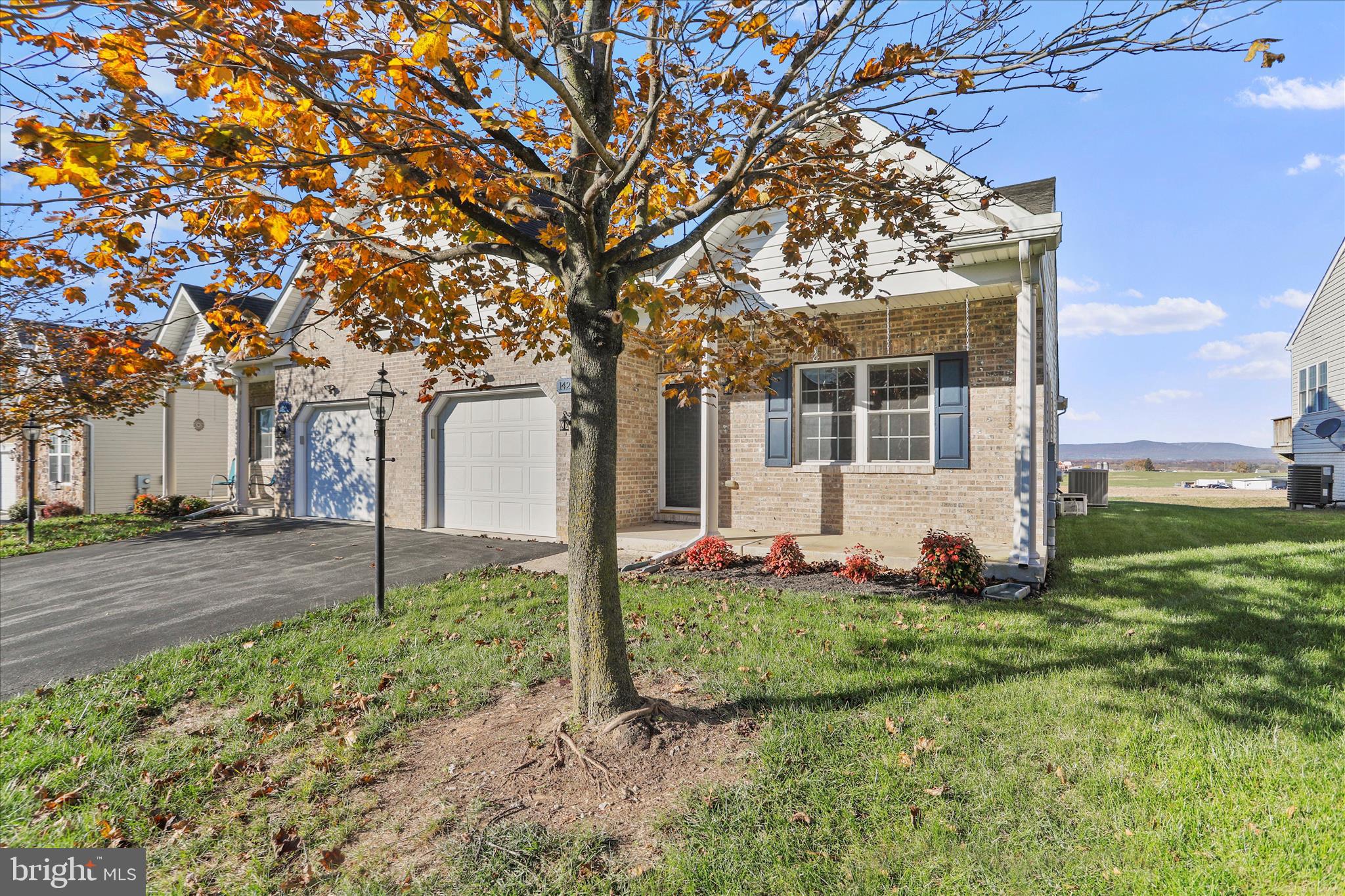 TWIN RIDGE - Residential