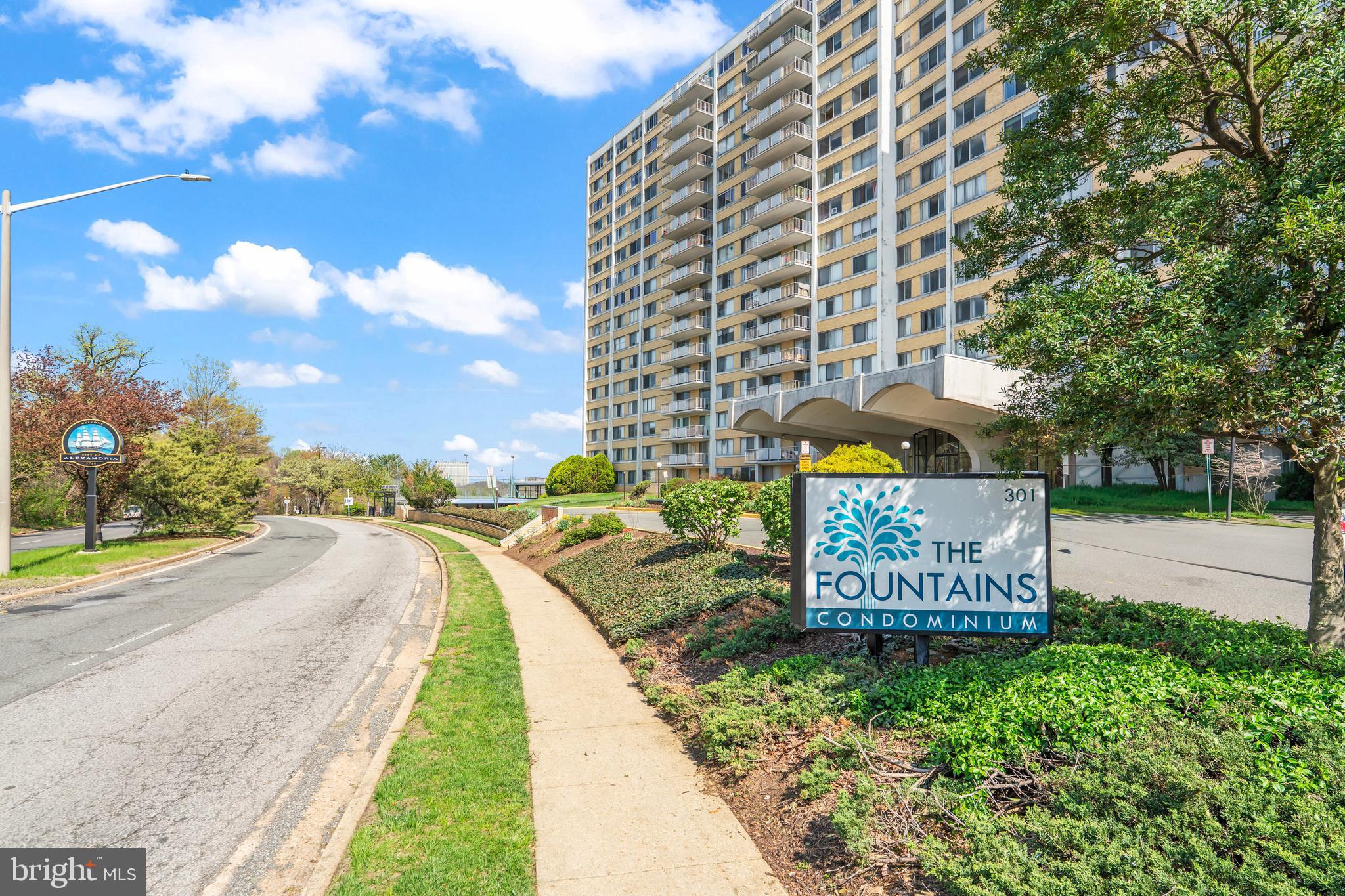 THE FOUNTAINS - Residential