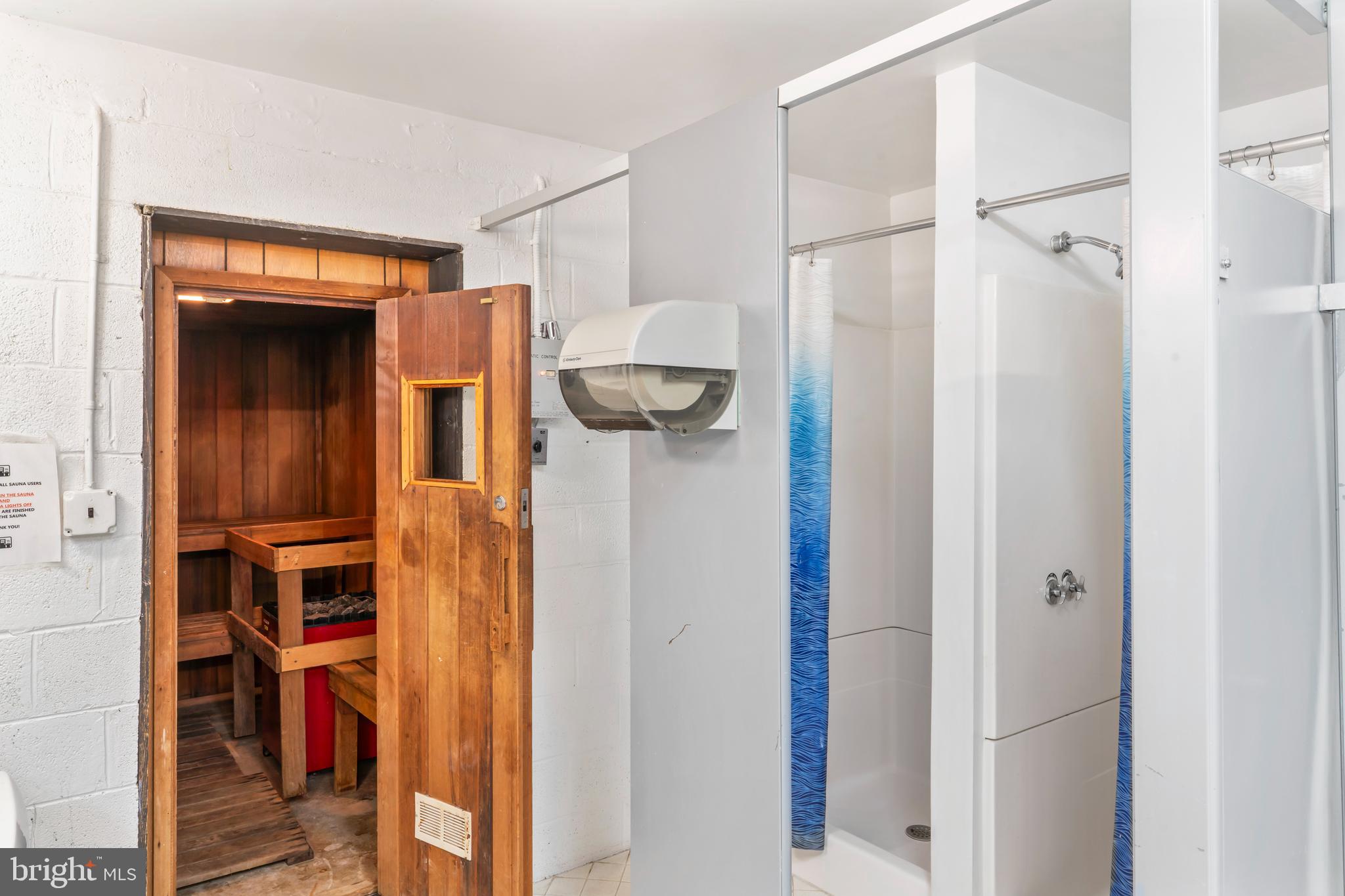 THE FOUNTAINS - Residential