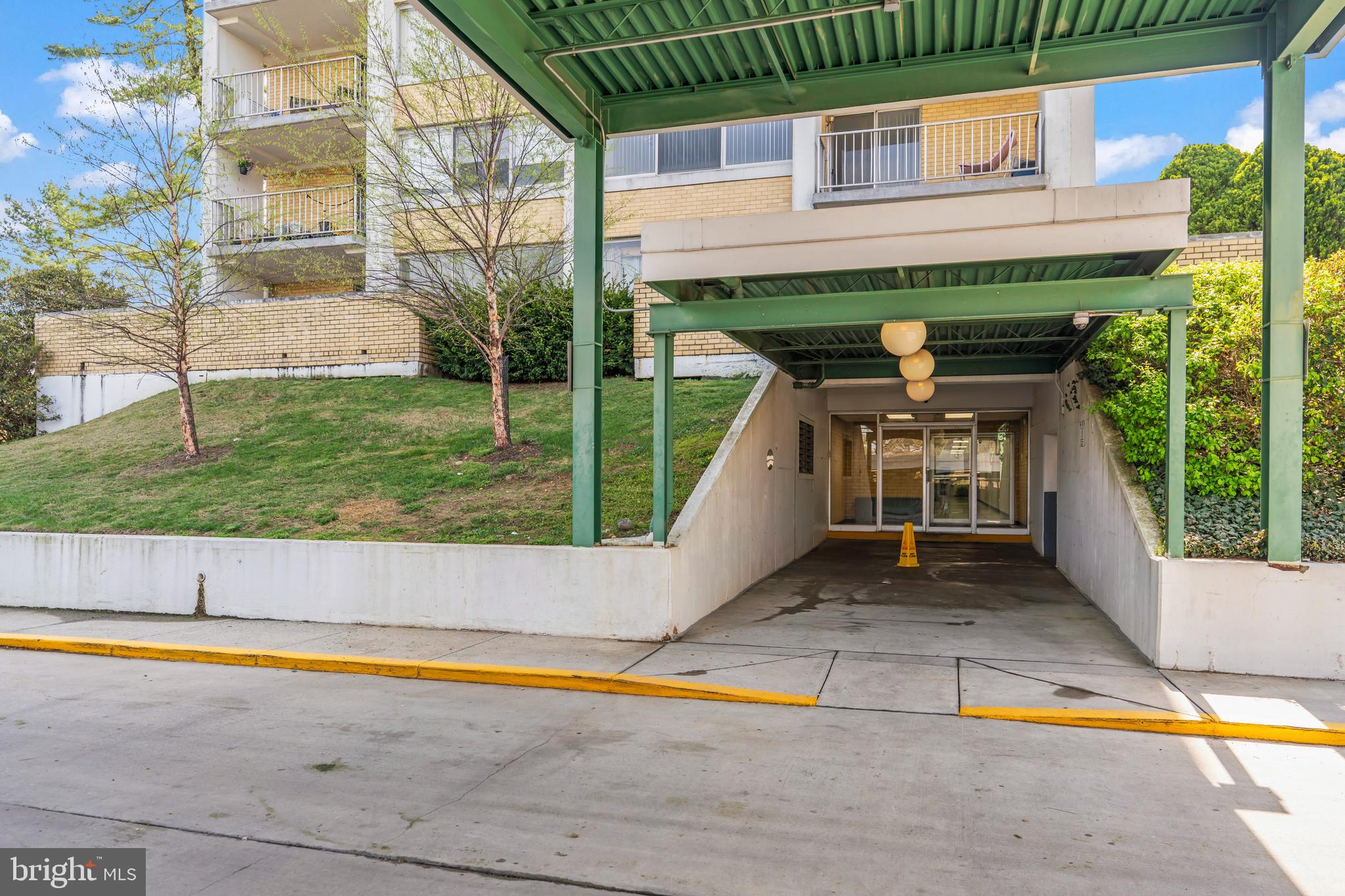 THE FOUNTAINS - Residential