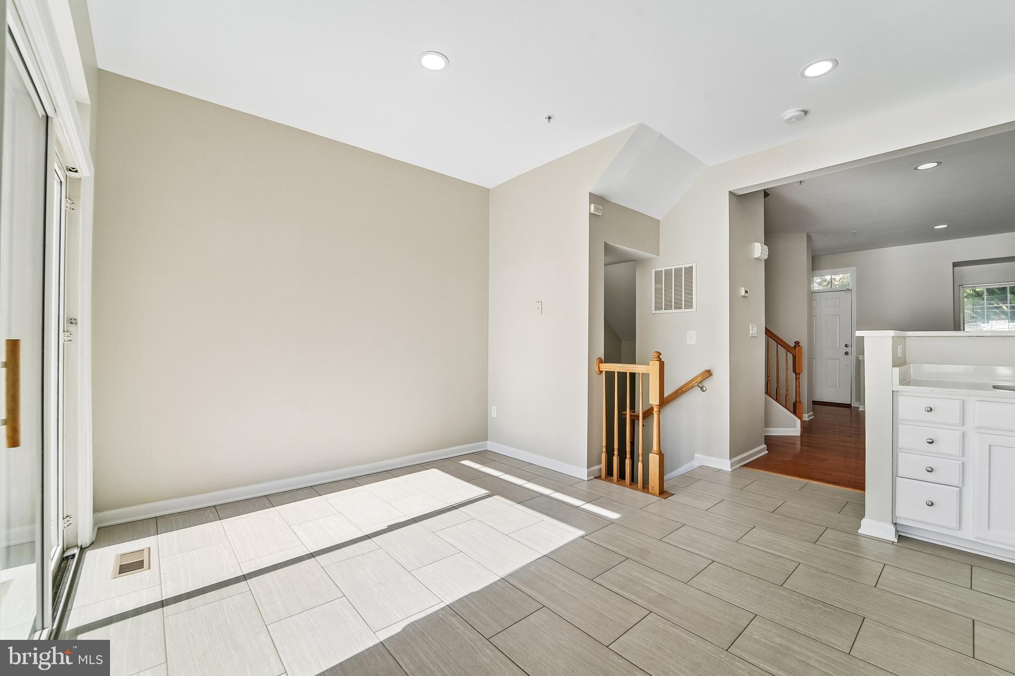 VILLAGES OF DORCHESTER - Residential