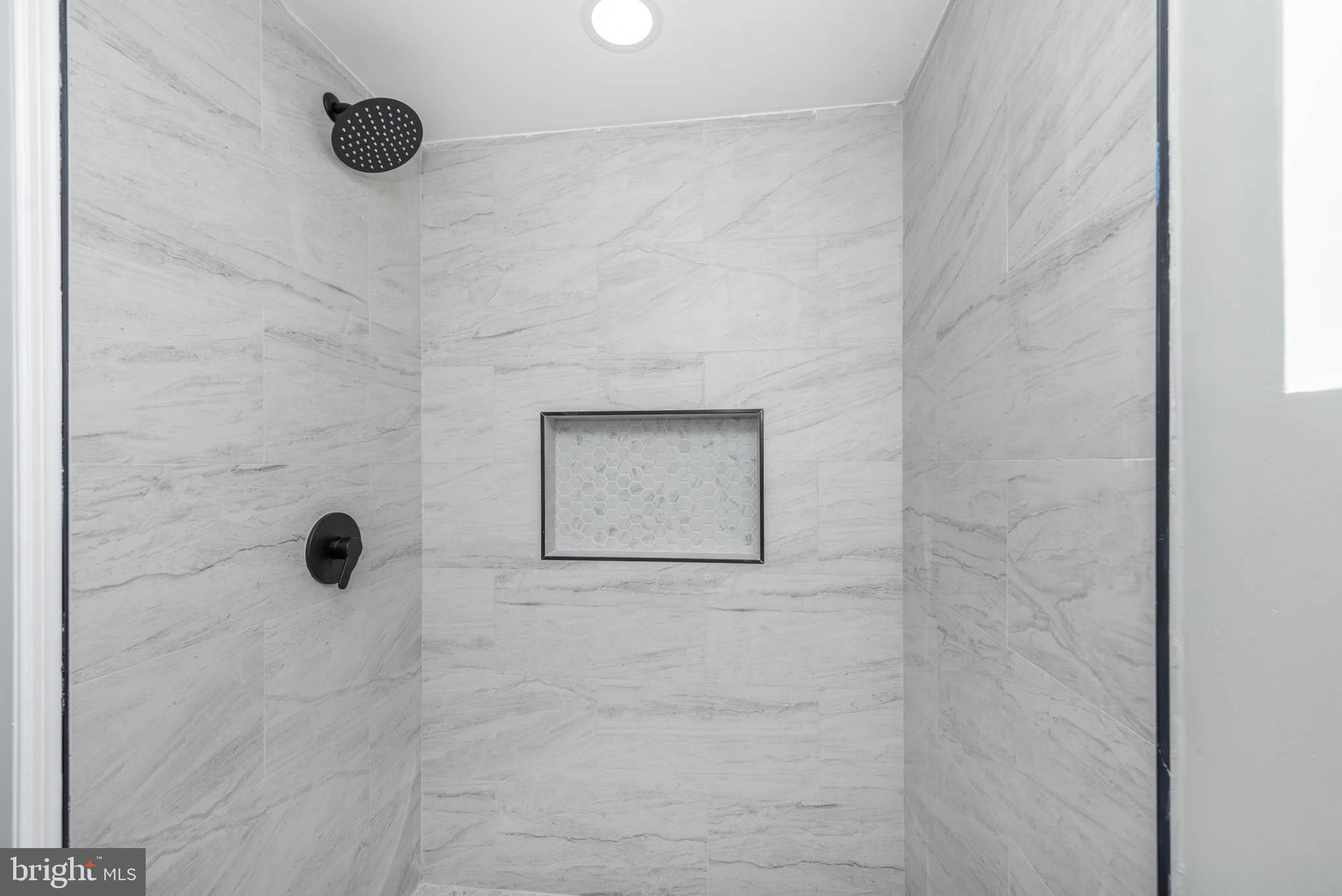 CAMPFIELD GARDENS - Residential