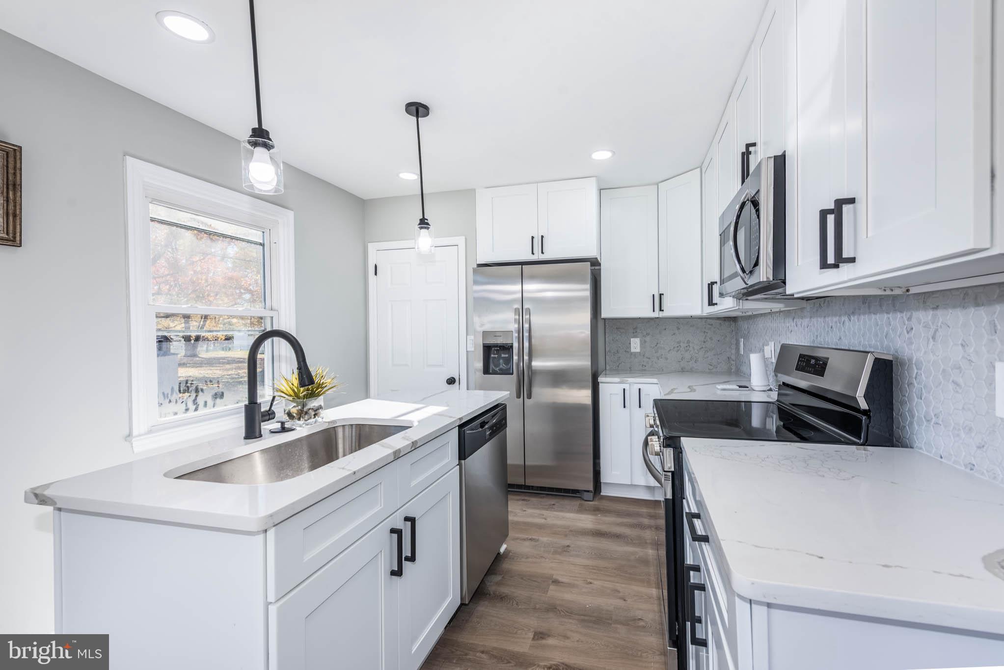 CAMPFIELD GARDENS - Residential