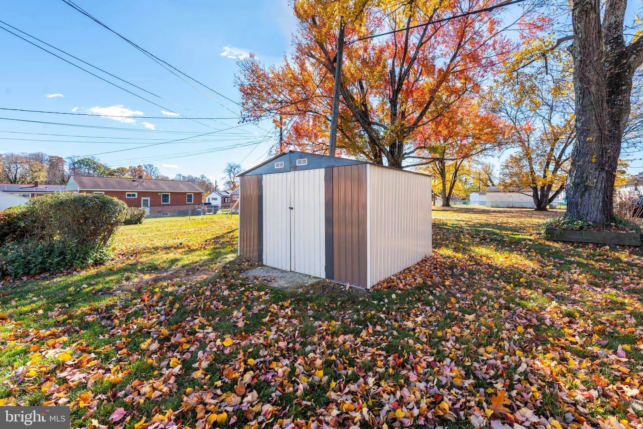 CAMPFIELD GARDENS - Residential